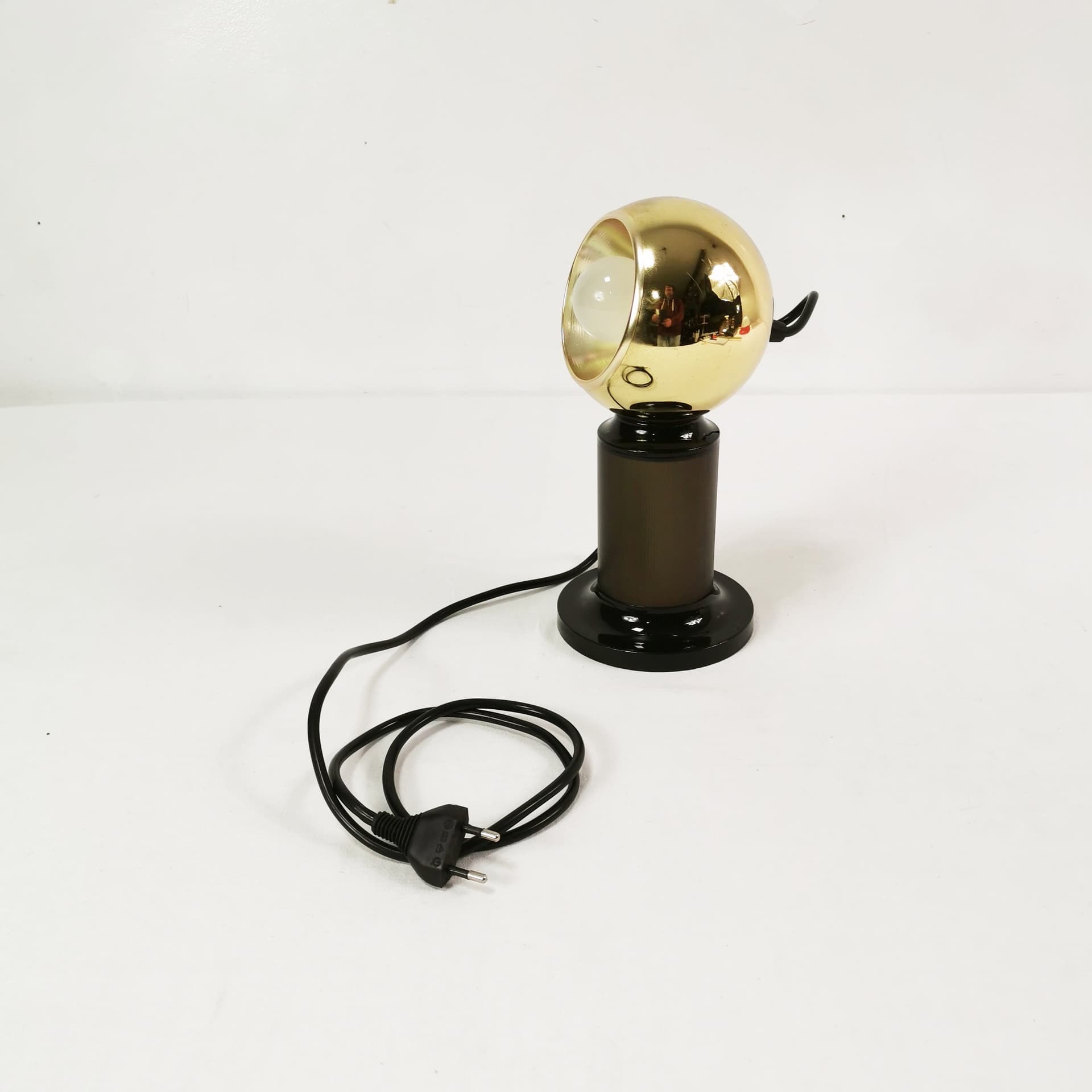 Lampa stołowa Space Age, metal złoty, plastik czarny, Berendsohn, Niemcy, lata 70. - 381704