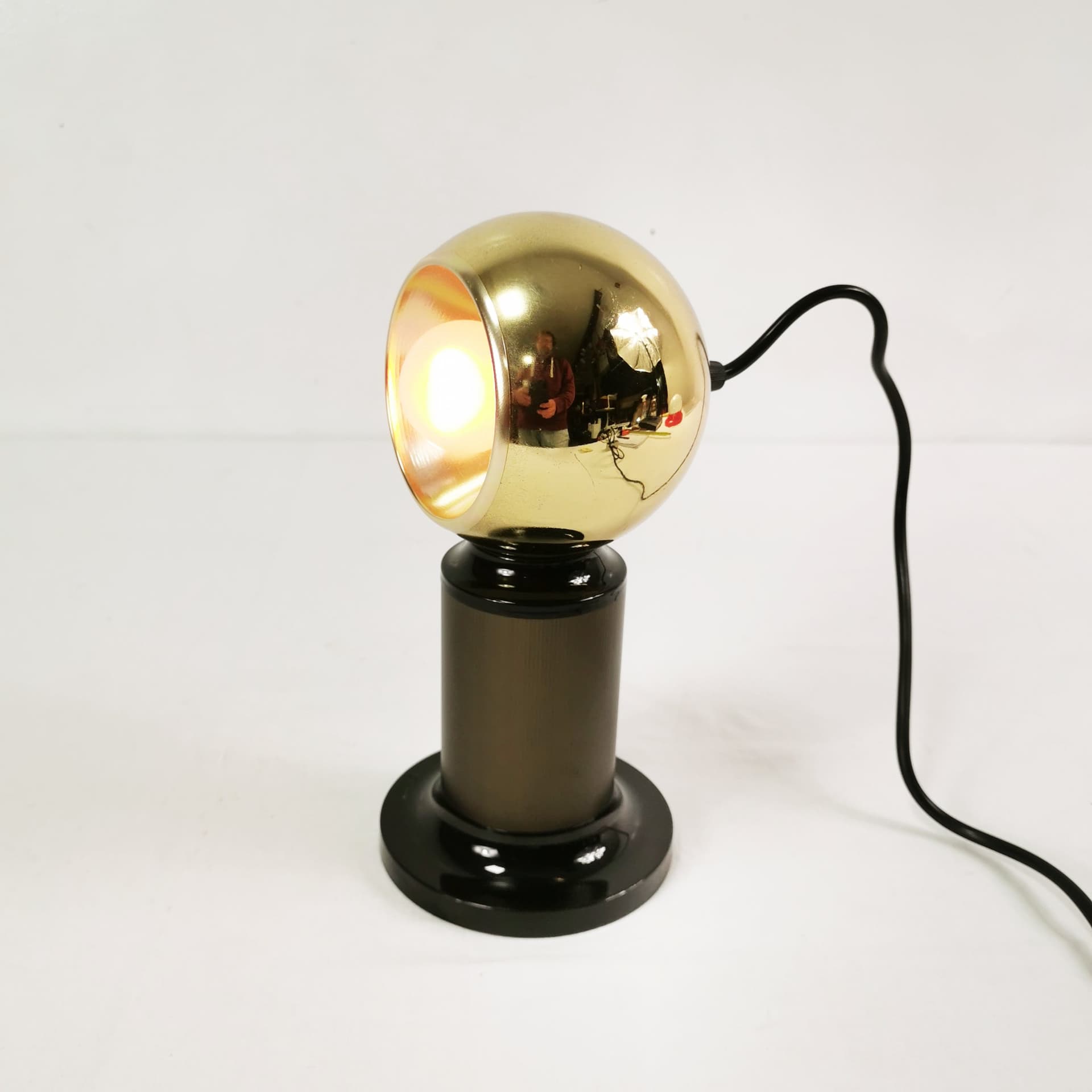 Lampa stołowa Space Age, metal złoty, plastik czarny, Berendsohn, Niemcy, lata 70. - 381712