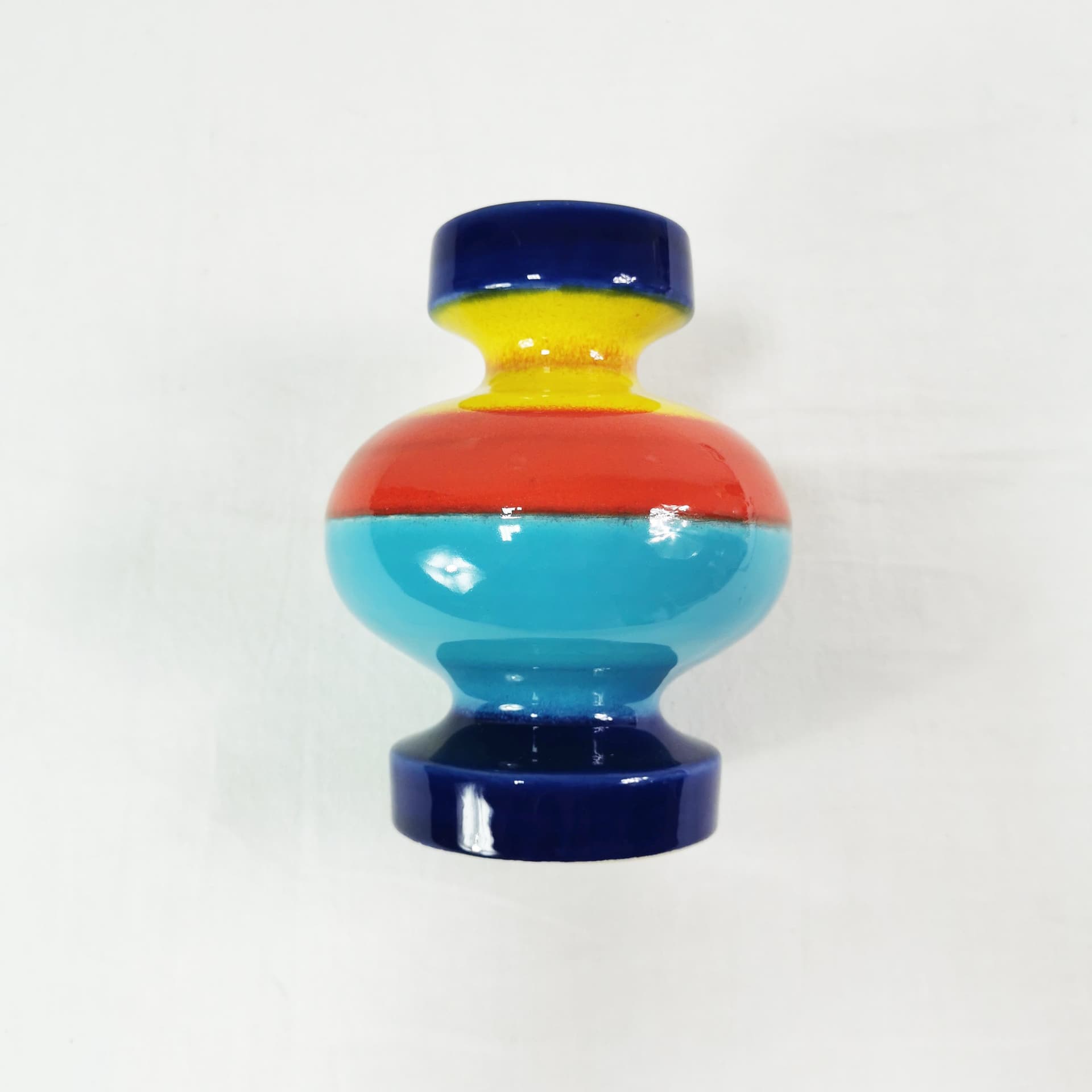 Vase Bauhaus, blue red yellow ceramic, by G. Schmider, Zeller Keramik, Germany, 1950s. - 381731