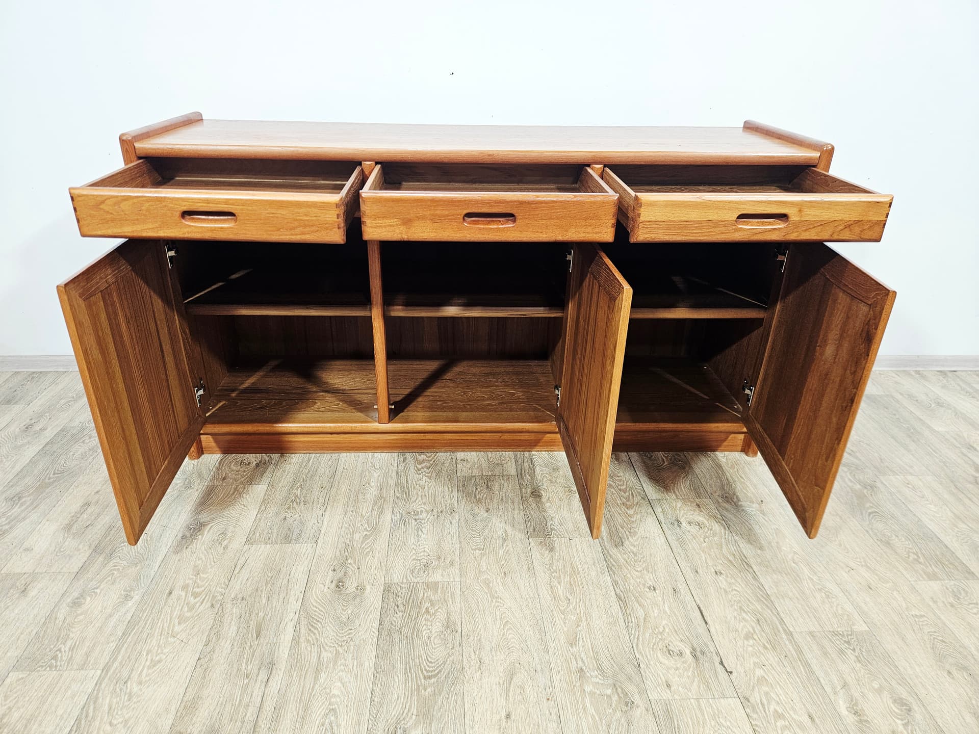 Sideboard Danish Modern, brown teak, Denmark, 1980s. - 381777
