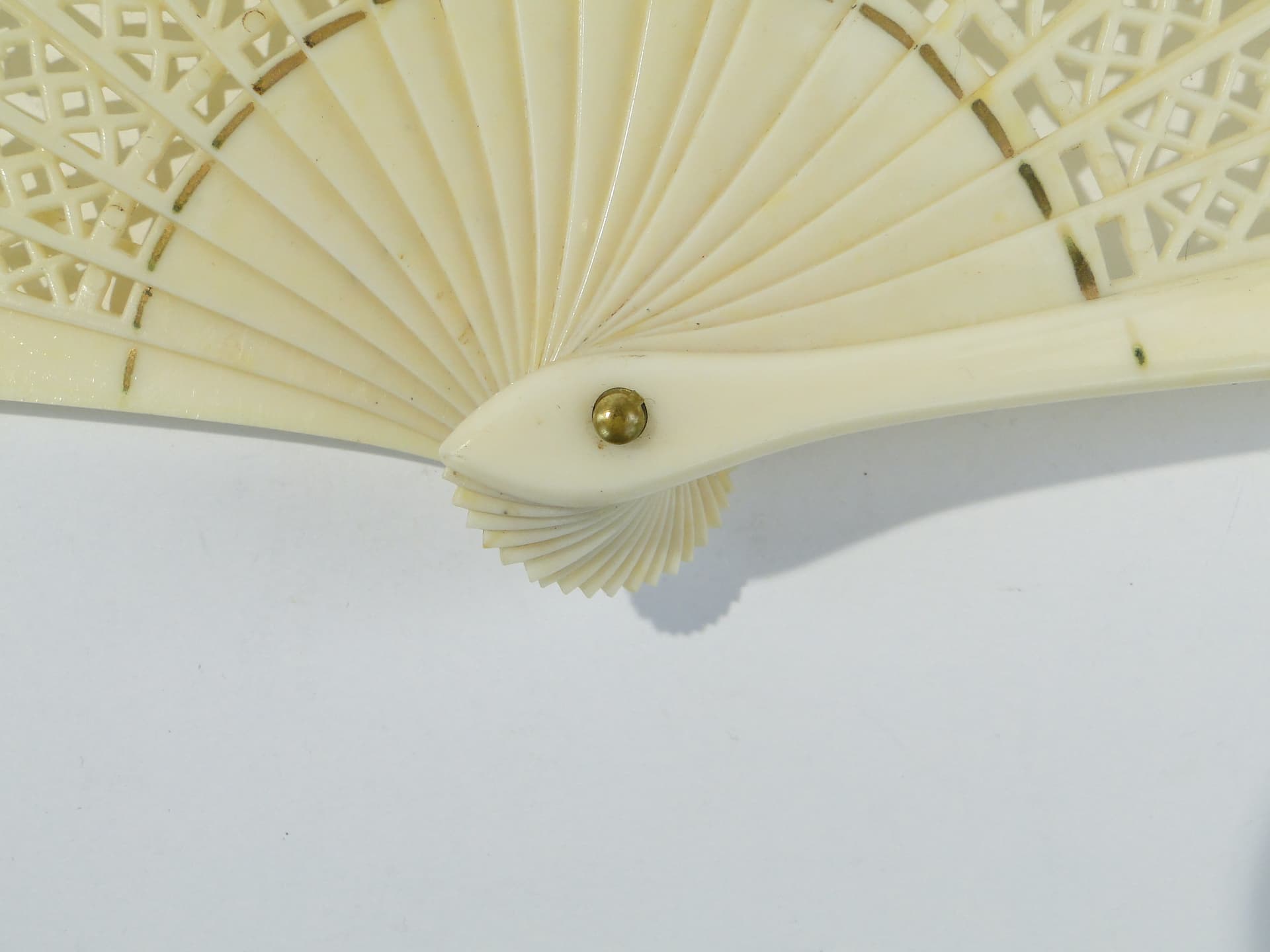 Fan, beige, celluloid canvas, Western Europe, early 20th century - 381794