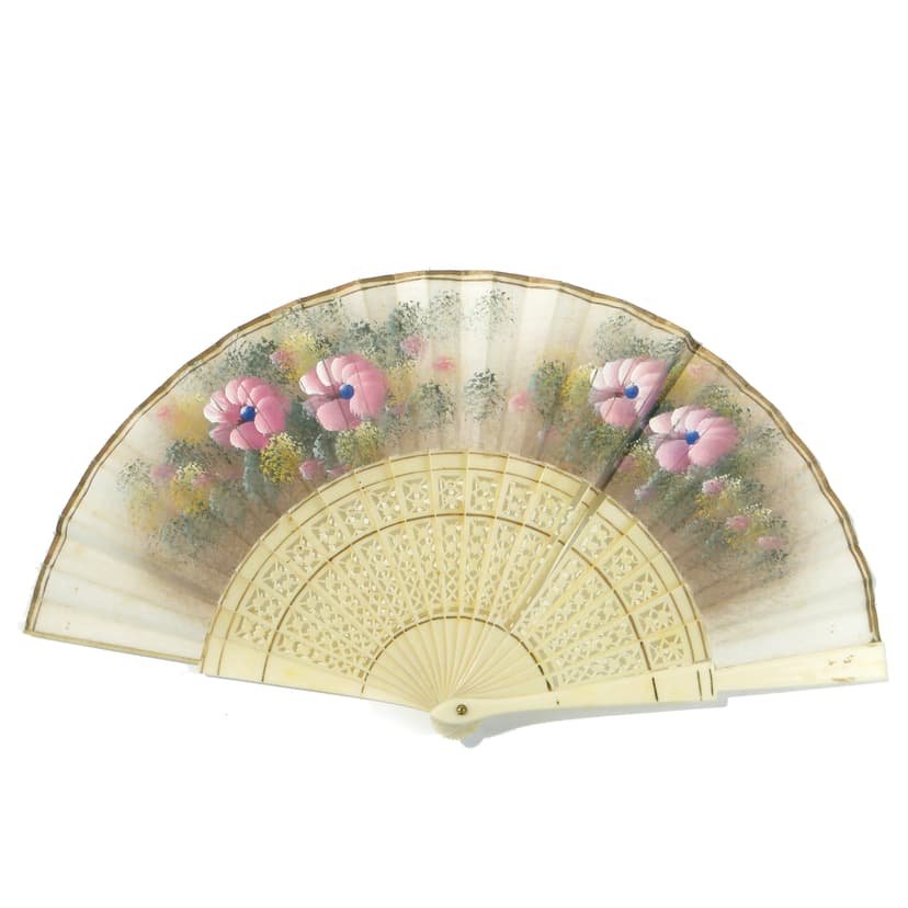 Fan, beige, celluloid canvas, Western Europe, early 20th century