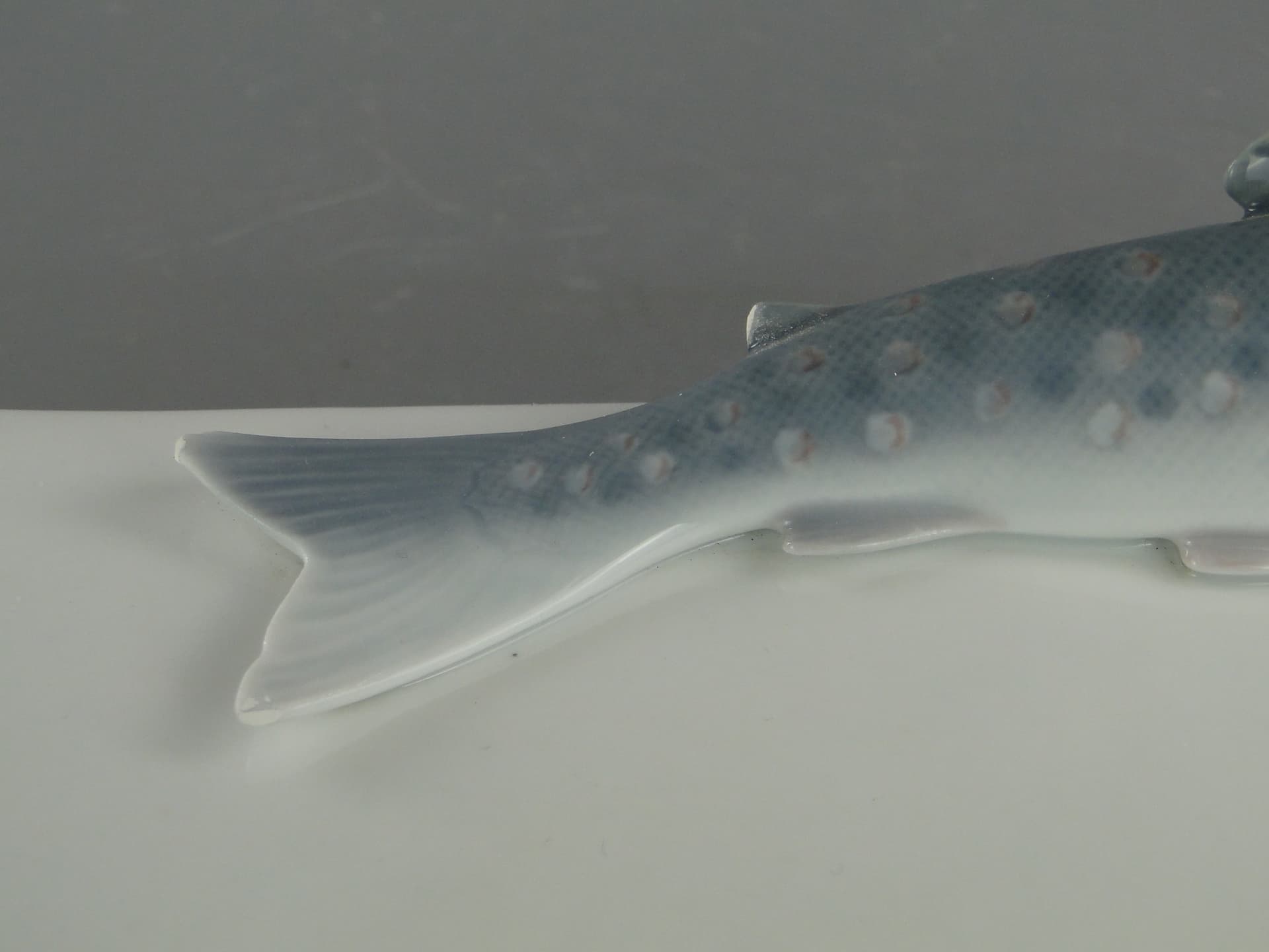 Kitchen container with trout, white porcelain, Rosenthal, Germany, early 20th century - 381828