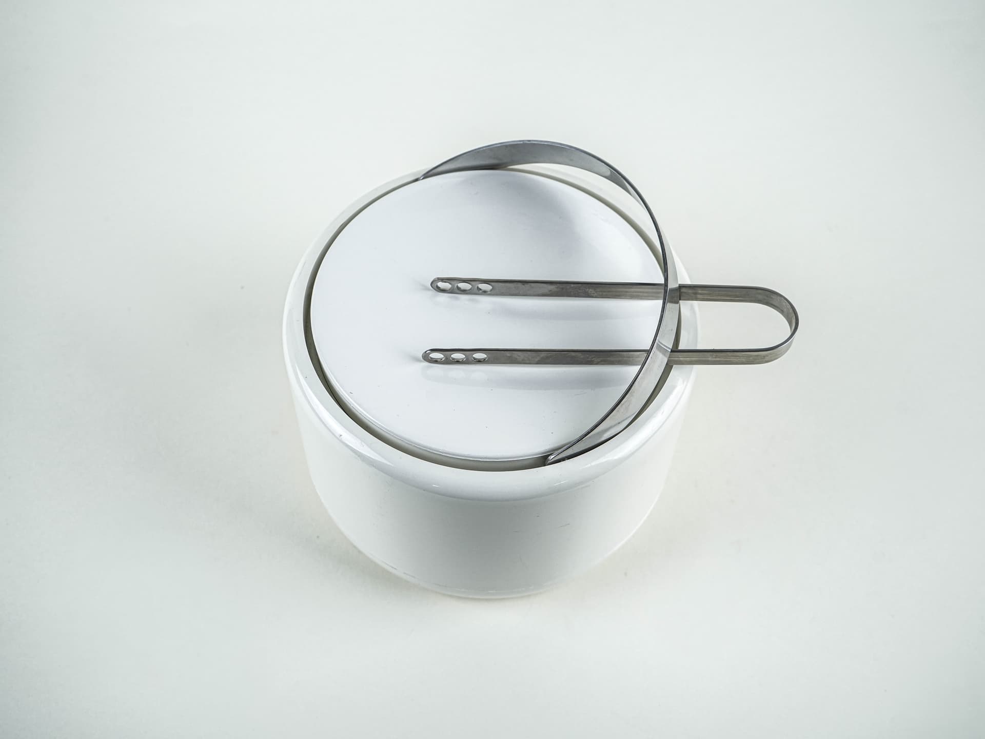 Ice bucket Stelton, white plastic, silver stainless steel, Denmark, 1970s. - 382228