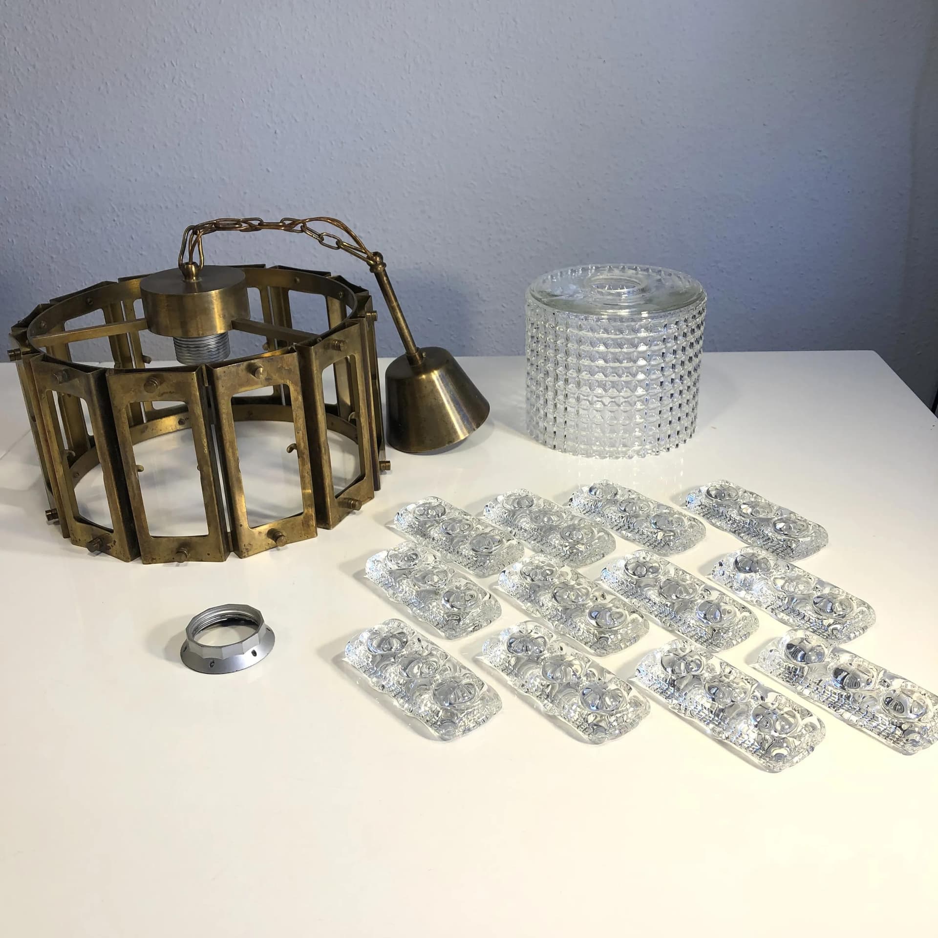 Lampa wisząca, mosiądz złoty, kryształ, Szwecja, lata 60. - 28090