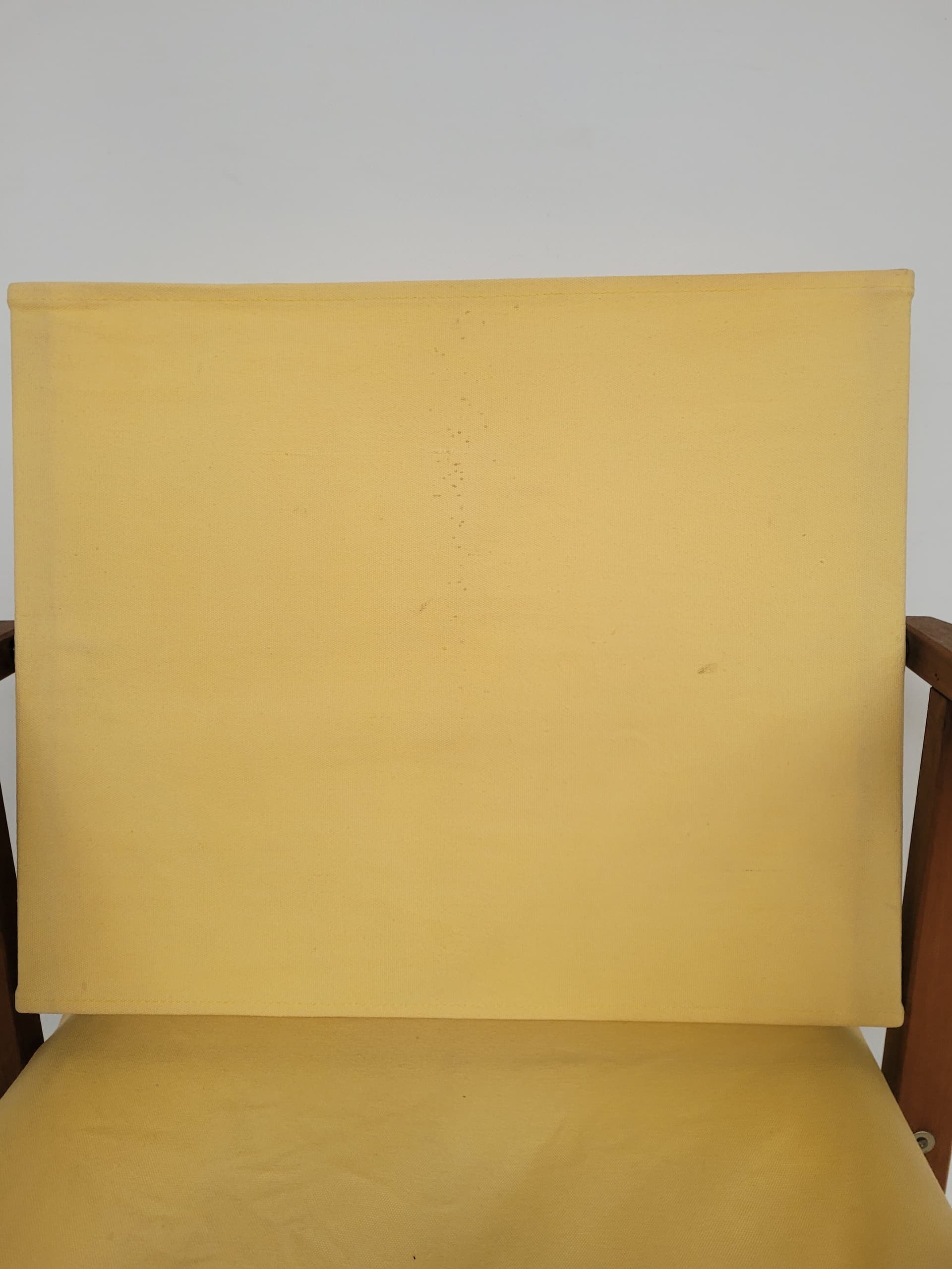 Folding director's chair, yellow fabric, brown wood, 1980s - 385089