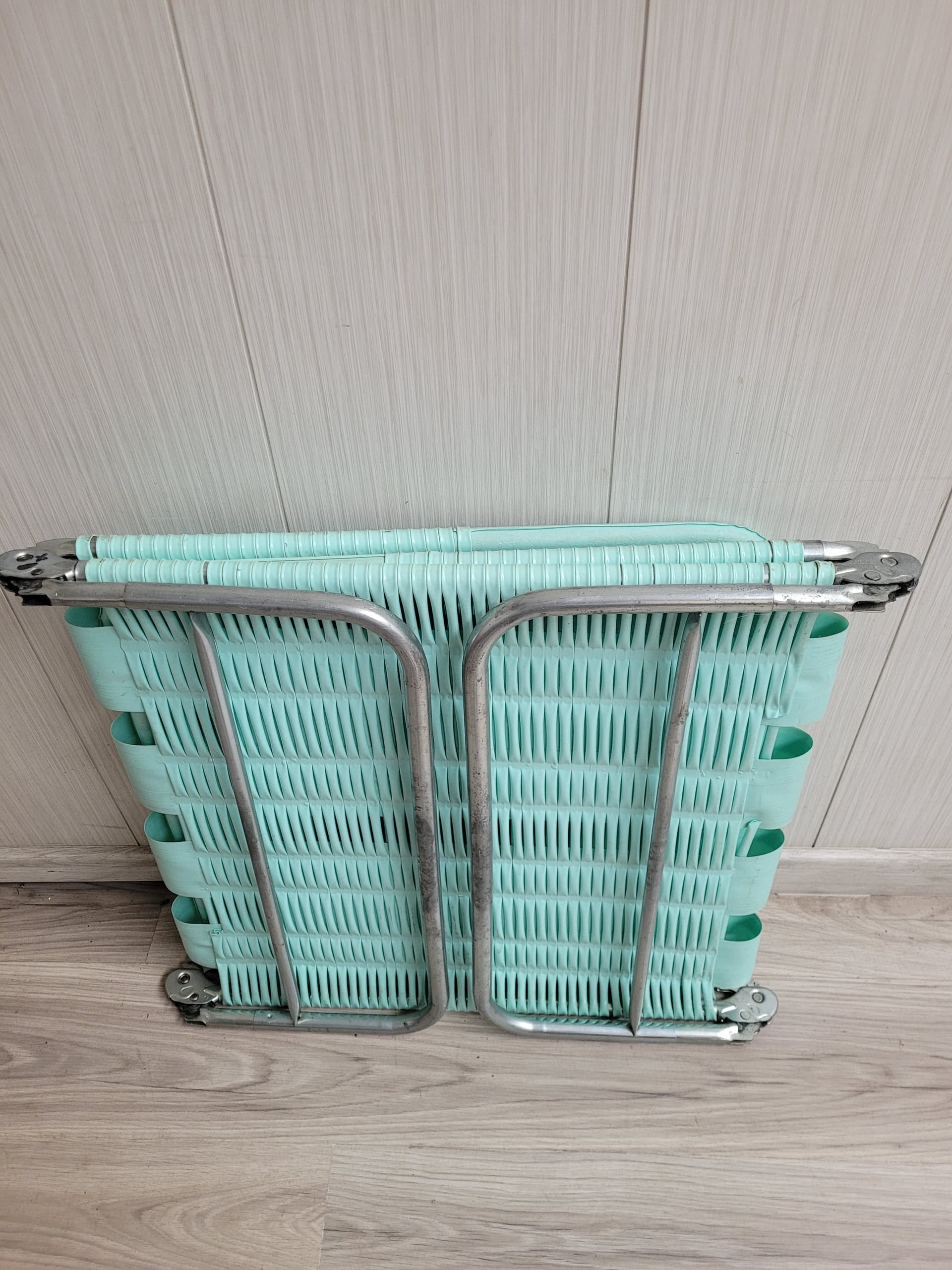 Leżak Spaghetti, mięta, metal, lata 70. - 385176