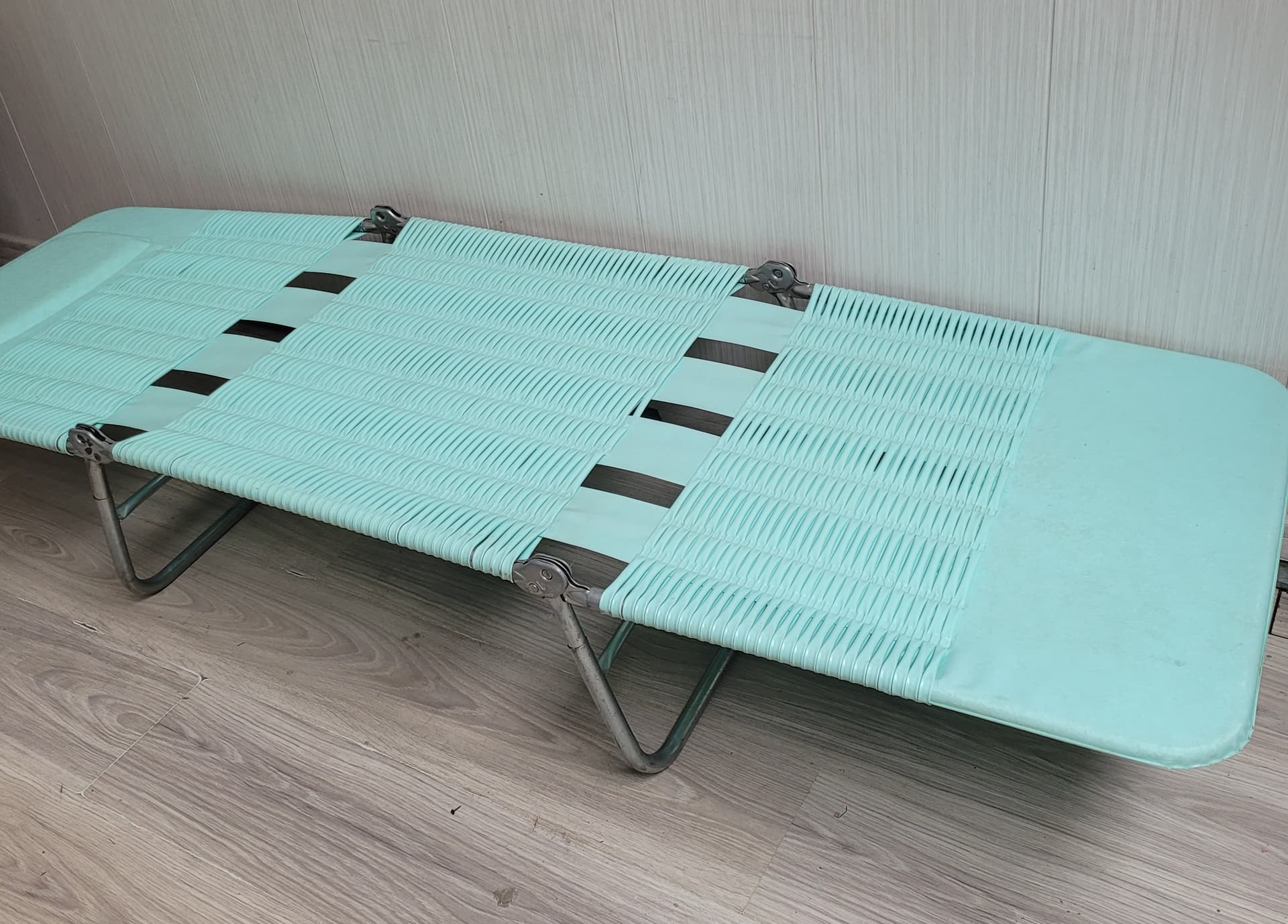 Leżak Spaghetti, mięta, metal, lata 70. - 385166