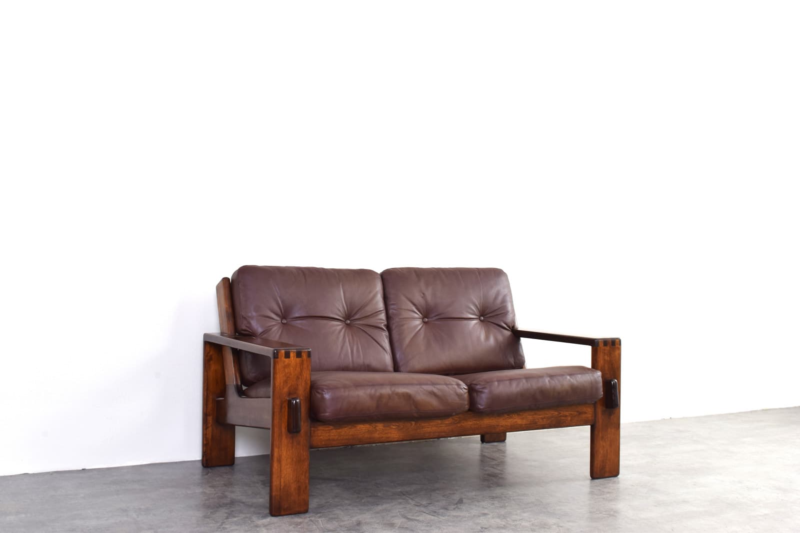 Sofa Bonanza, skóra ciemnobrązowa, dąb brązowy, proj. E. Pajamies, Asko, Finlandia, lata 60. - 385463