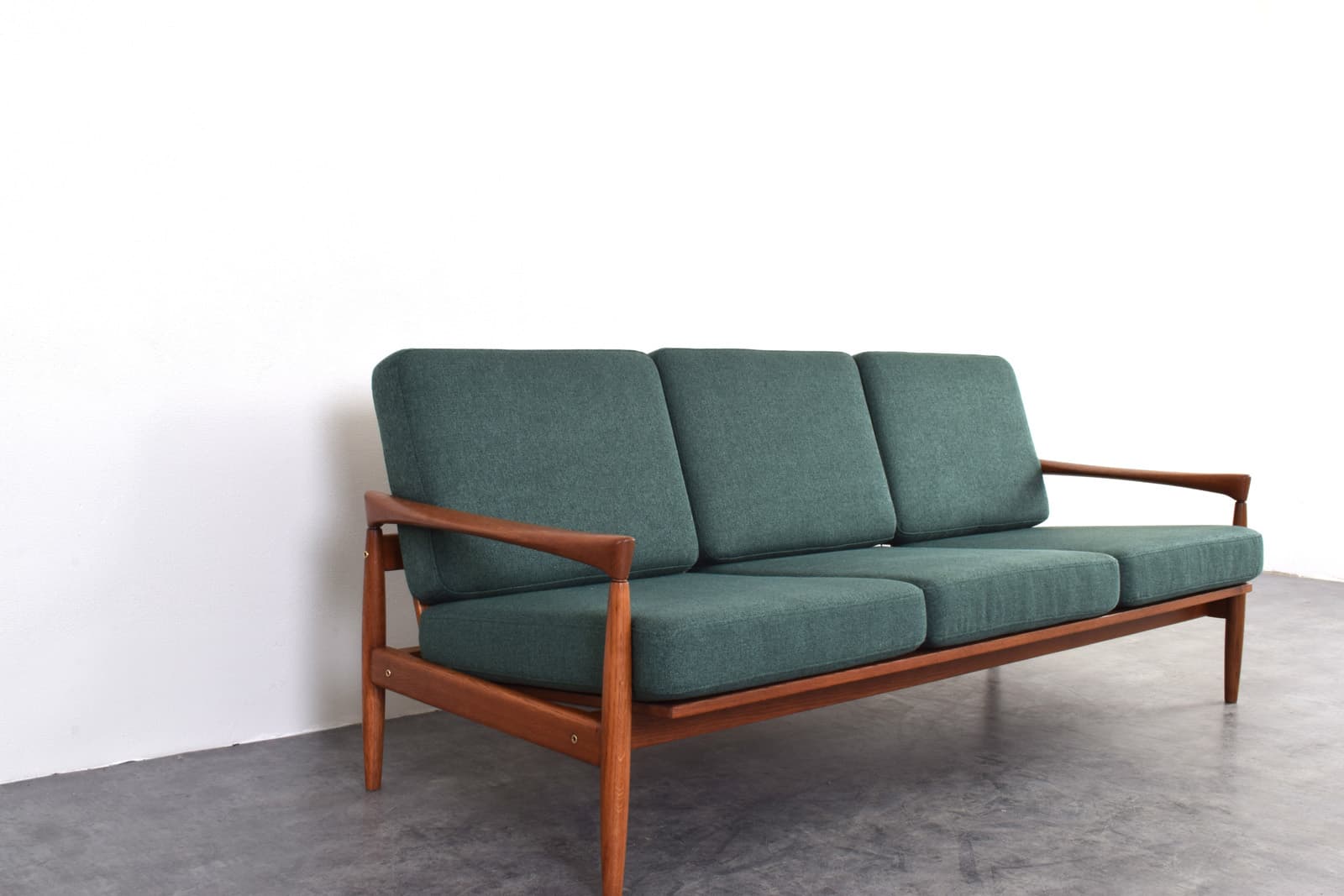 Sofa Kolding, green fabric, brown oak, by E. Wørts, Ikea, Sweden, 1960s. - 385526