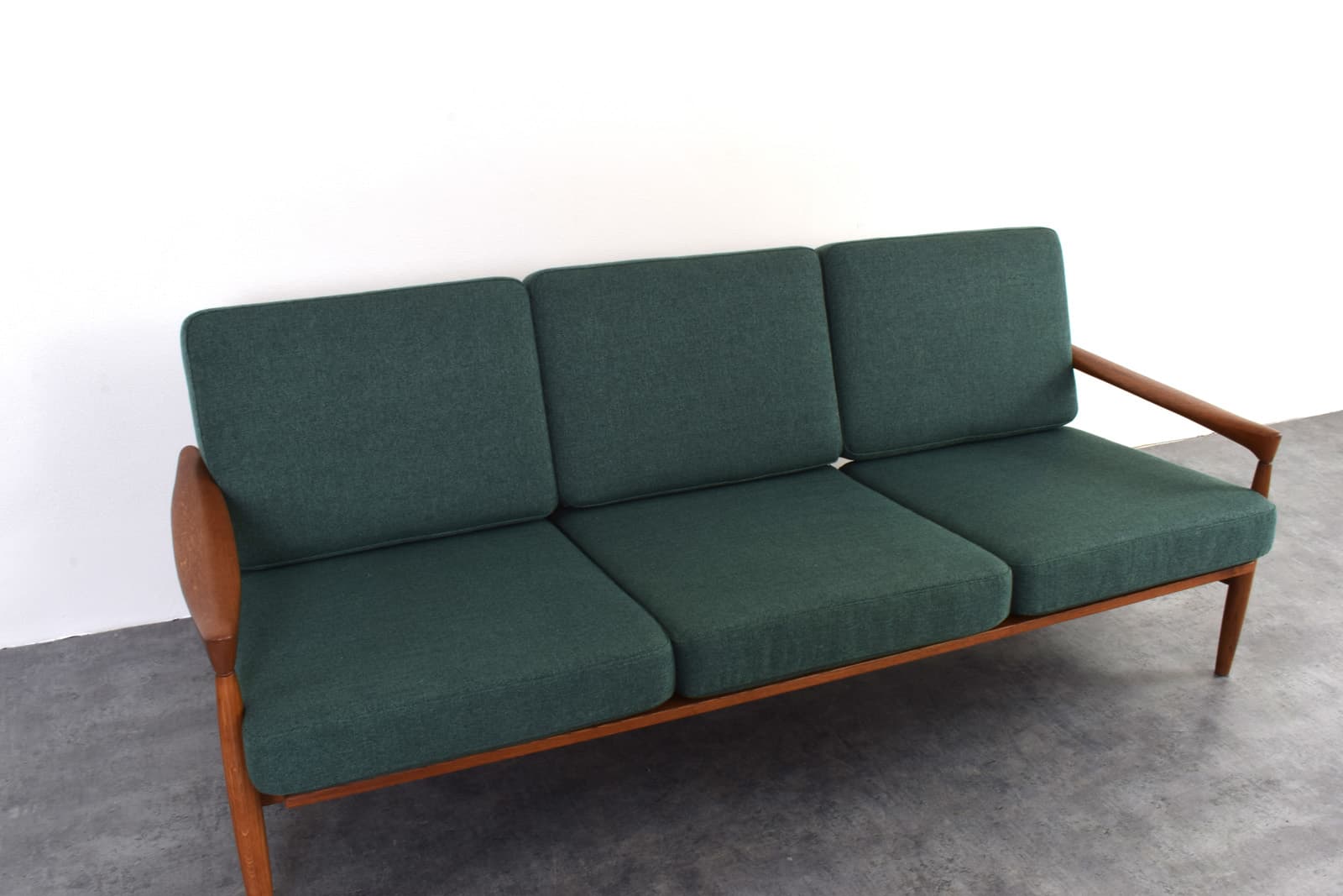 Sofa Kolding, green fabric, brown oak, by E. Wørts, Ikea, Sweden, 1960s. - 385530