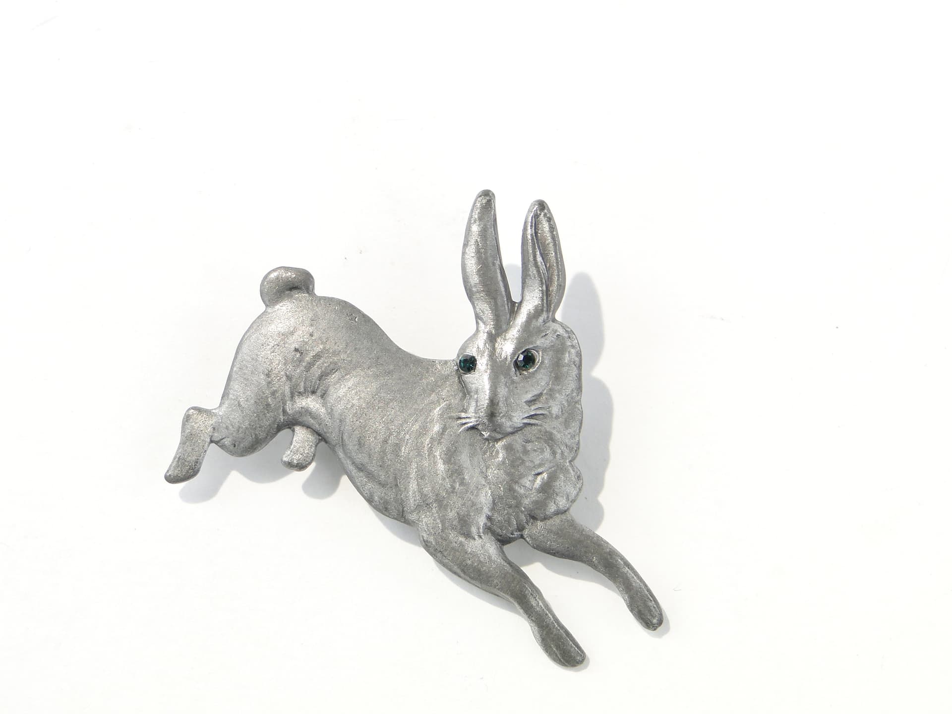 Brooch and Pendant Running Hare, silver grey, other metal, United Kingdom, 1960s. - 385624