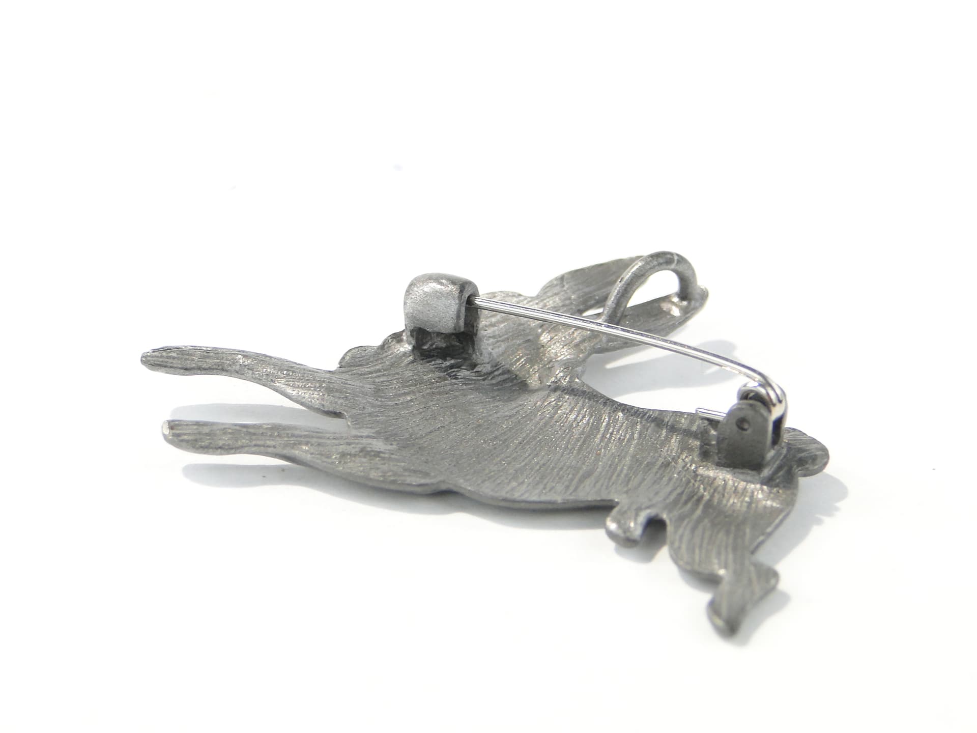 Brooch and Pendant Running Hare, silver grey, other metal, United Kingdom, 1960s. - 385625