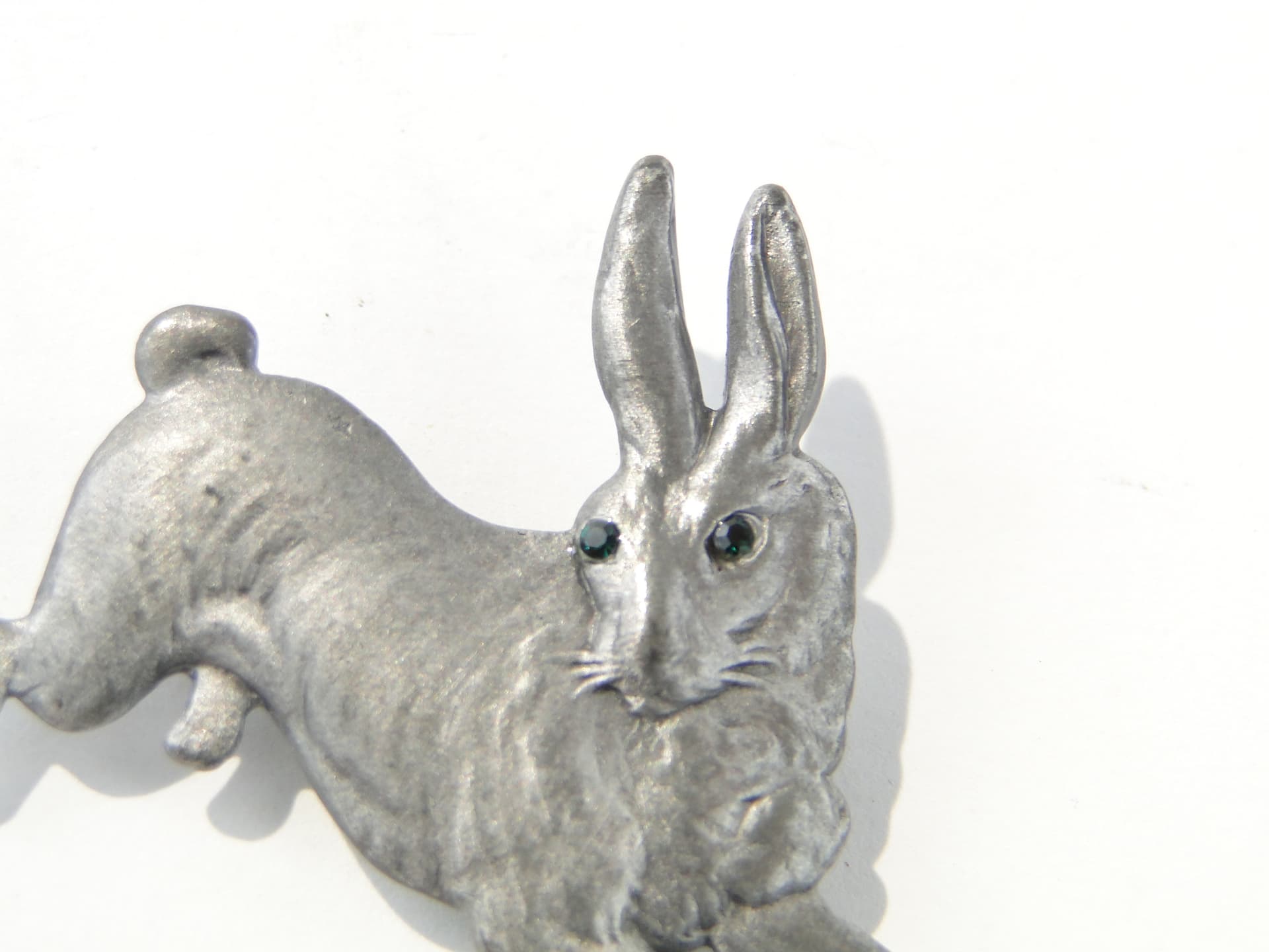 Brooch and Pendant Running Hare, silver grey, other metal, United Kingdom, 1960s. - 385626