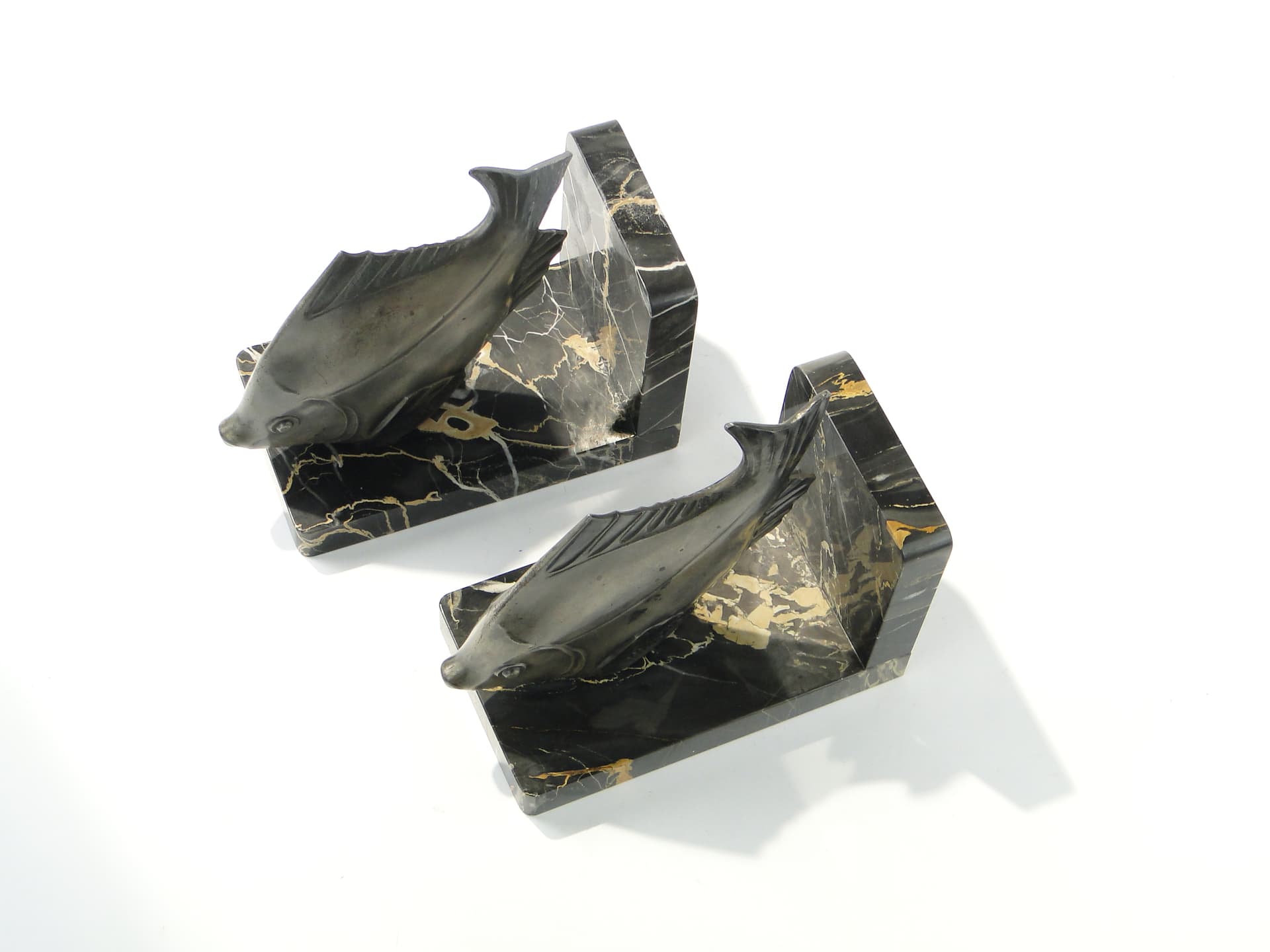 Para podpórek do książek, Art déco, marmur czarny, metal srebrny, proj. M. Font, Francja, lata 30. - 385725