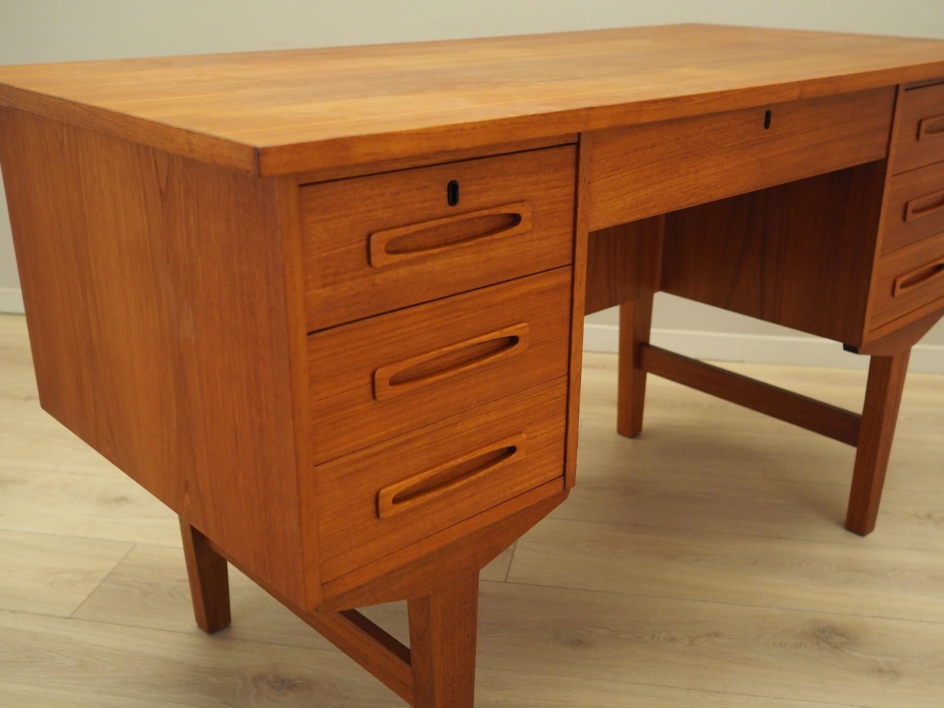 Desk, orange teak, Denmark, 1960s - 66065