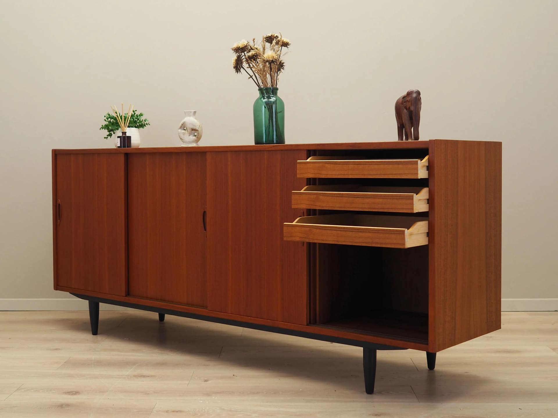 Sideboard, teak brązowy, Dania, lata 70. - 28656