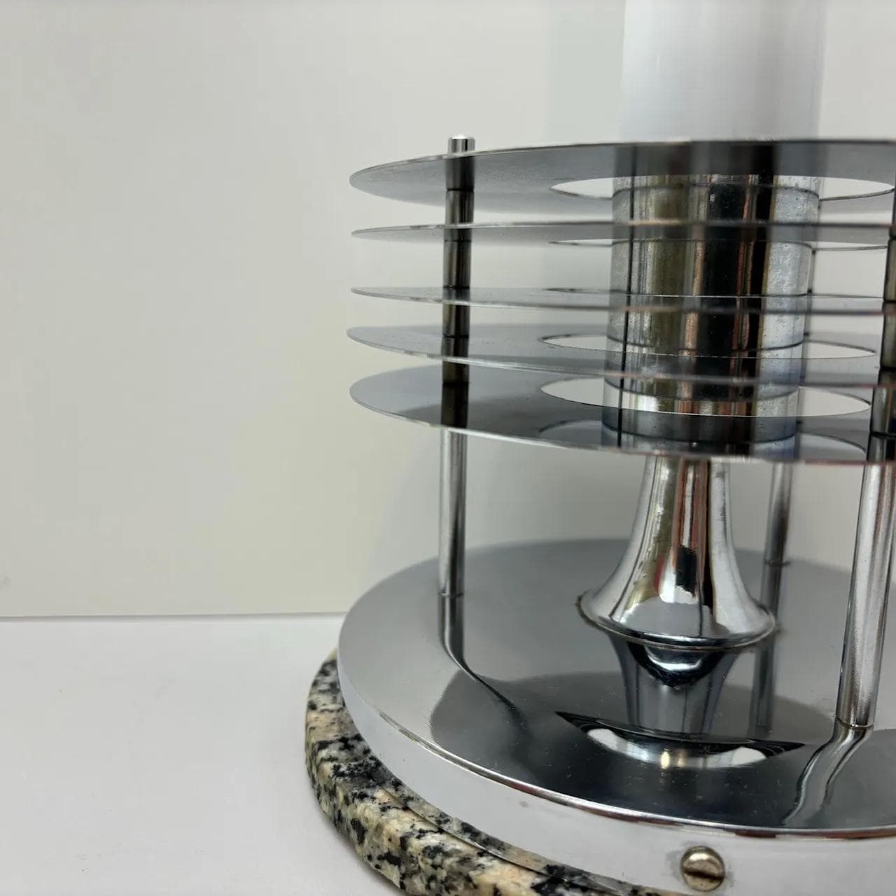 Lampa nocna Space Age, chromowana stal szara, opalowe szkło, kamień szary, Hillebrand, Niemcy, lata 70. - 28535