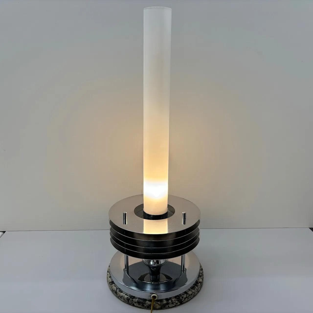 Lampa nocna Space Age, chromowana stal szara, opalowe szkło, kamień szary, Hillebrand, Niemcy, lata 70. - 28528