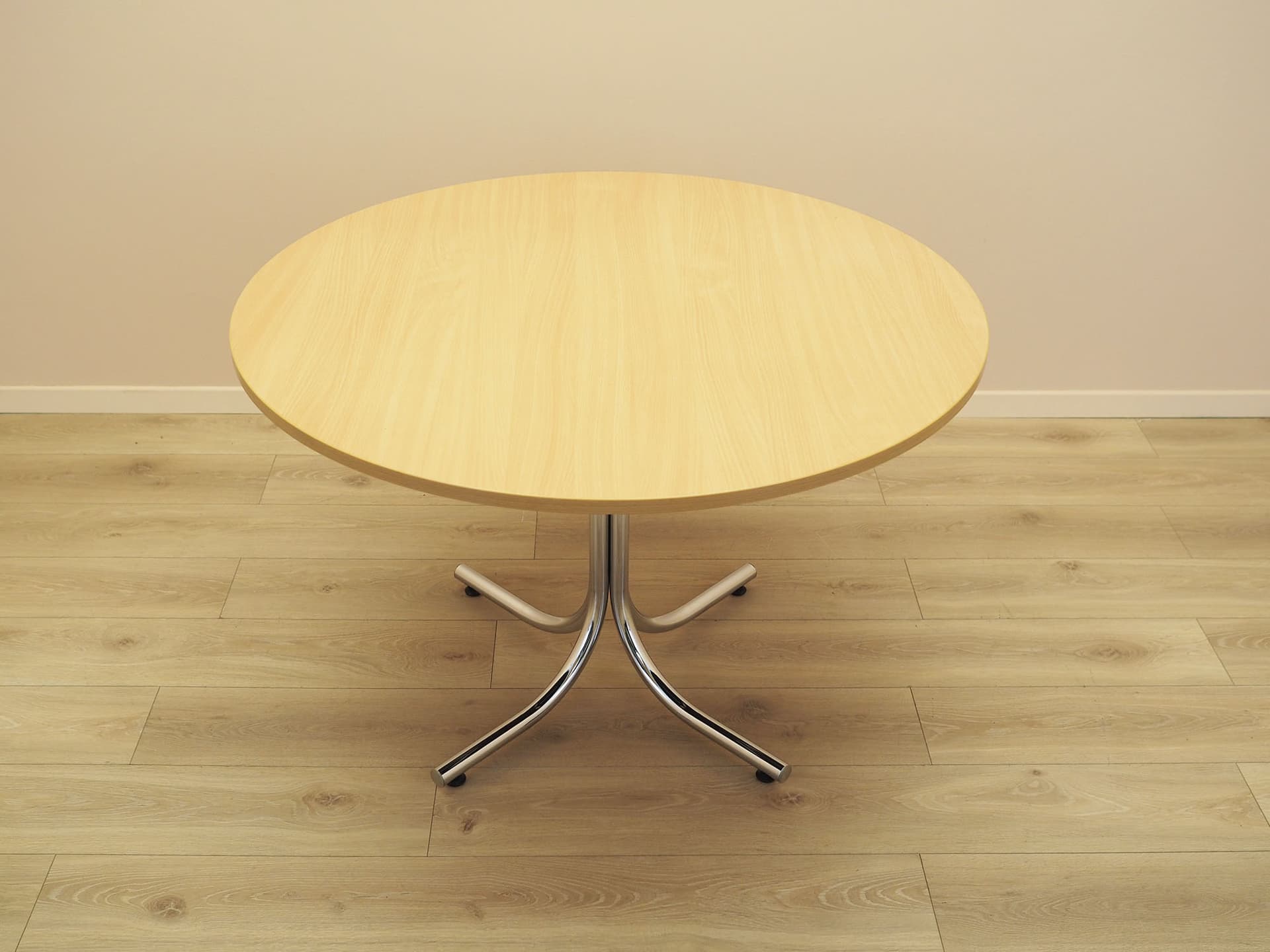 Round table, beige laminate, silver polished steel, Italy, 1980s. - 387675