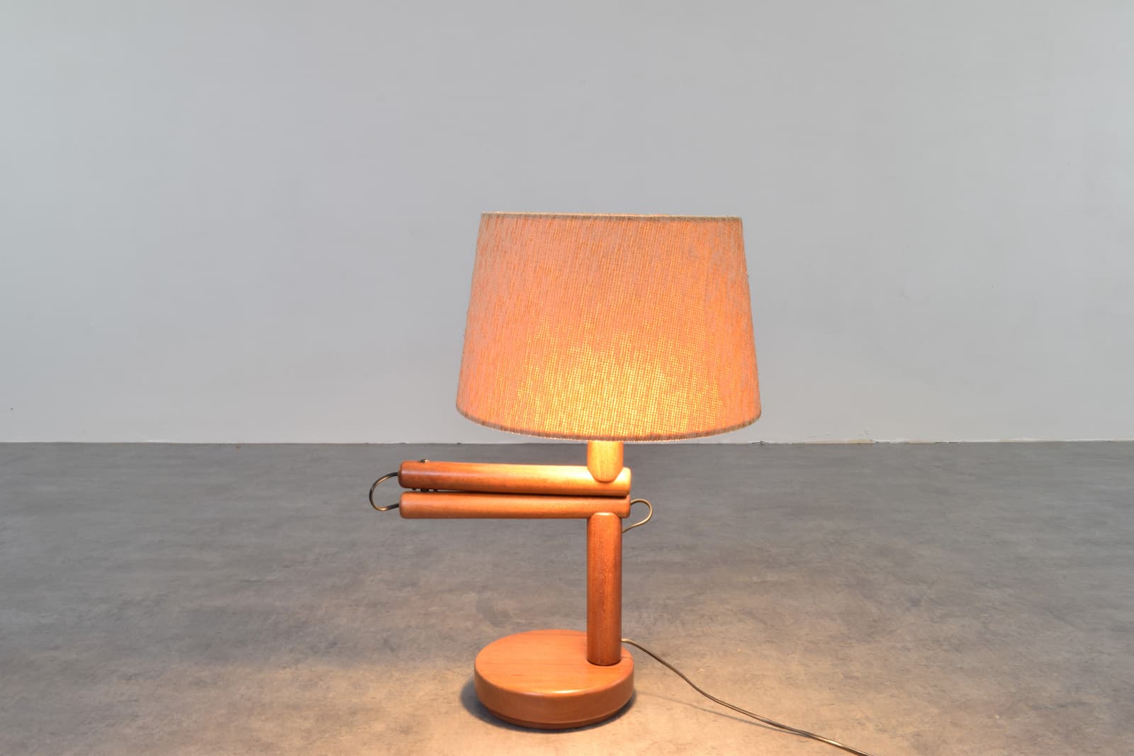 Lampka stołowa, teak brązowy, tkanina beżowa, Dania, lata 60. - 387802