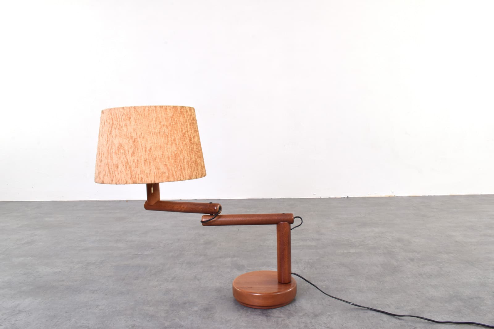 Lampka stołowa, teak brązowy, tkanina beżowa, Dania, lata 60. - 387805