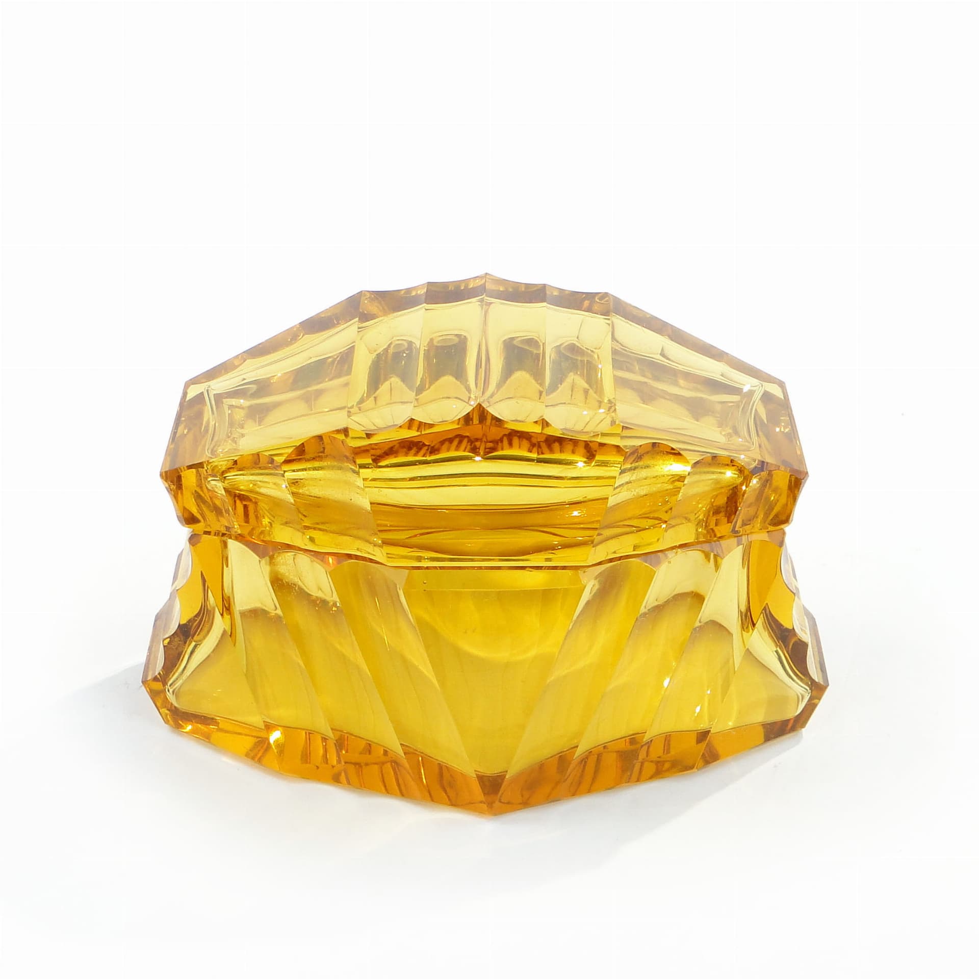 Bonbonniere Art Deco, yellow crystal, Moser, Czechoslovakia, 1930s - 387812