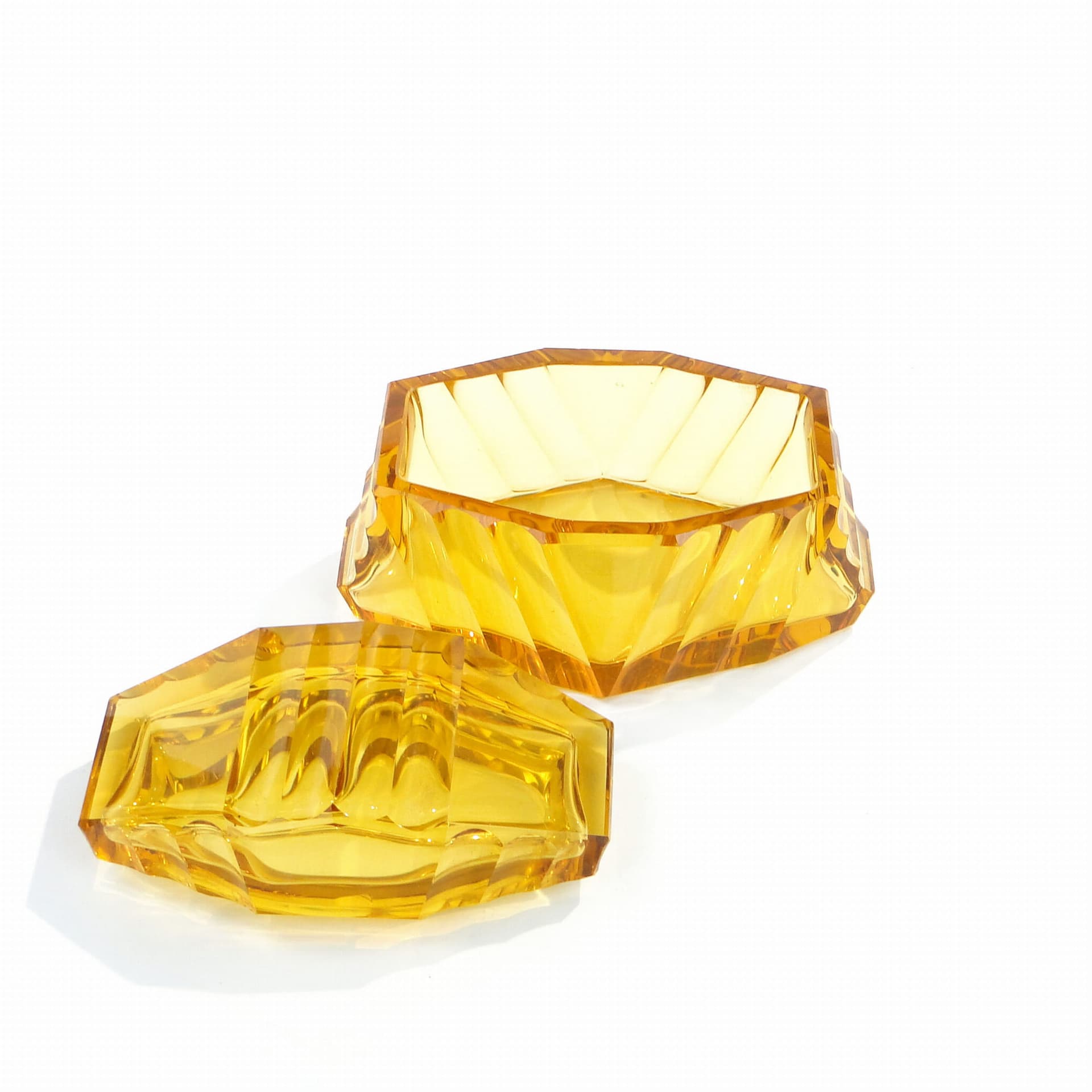 Bonbonniere Art Deco, yellow crystal, Moser, Czechoslovakia, 1930s - 387816