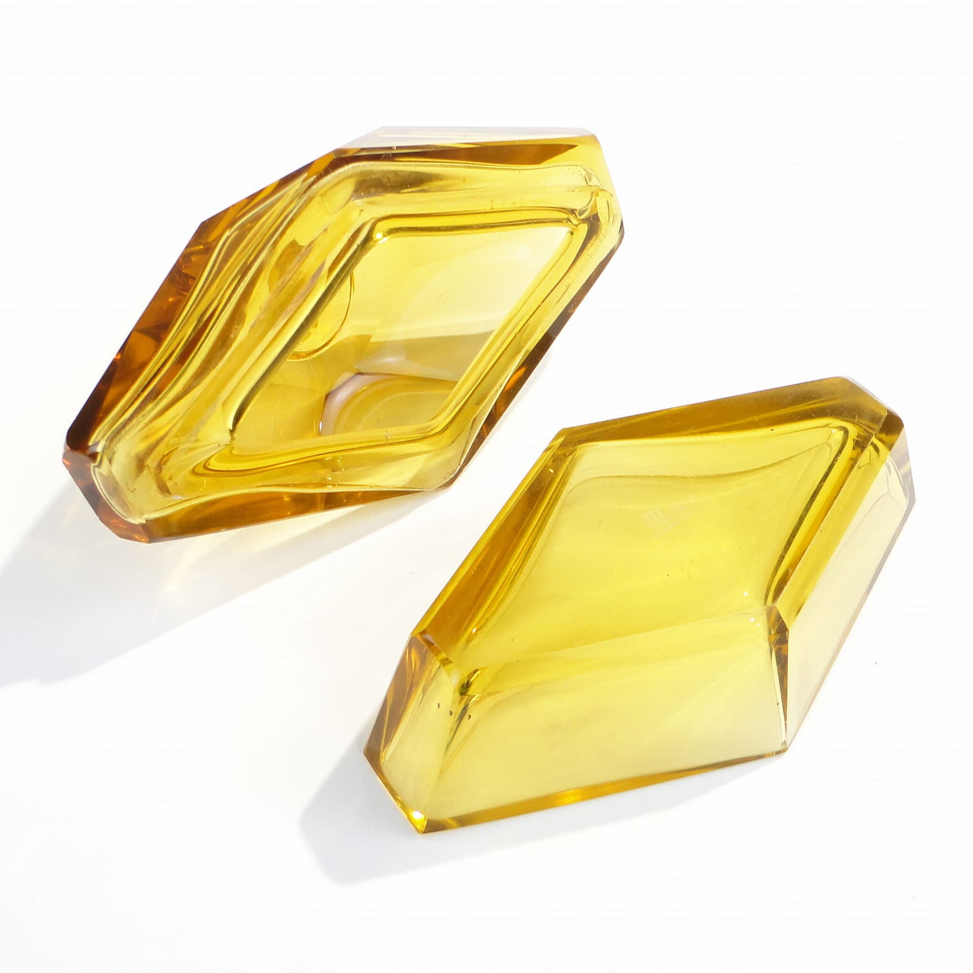 Bonbonniere Art Deco, yellow crystal, Moser, Czechoslovakia, 1930s. - 387826