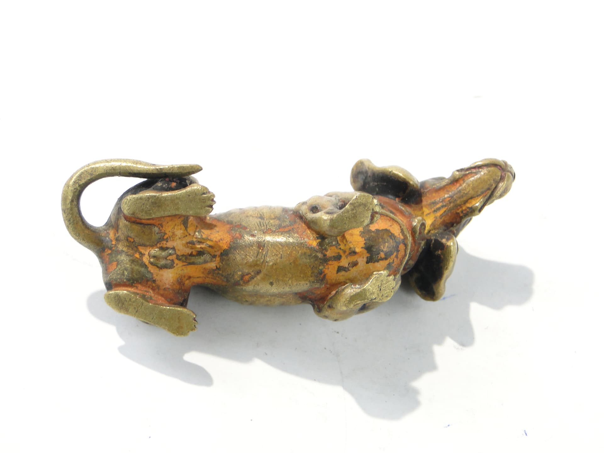 Figurka jamnika, wiedeńska, brąz polichromowany brązowy czarny złoty pomarańczowy, Austria, początek XX w. - 387944