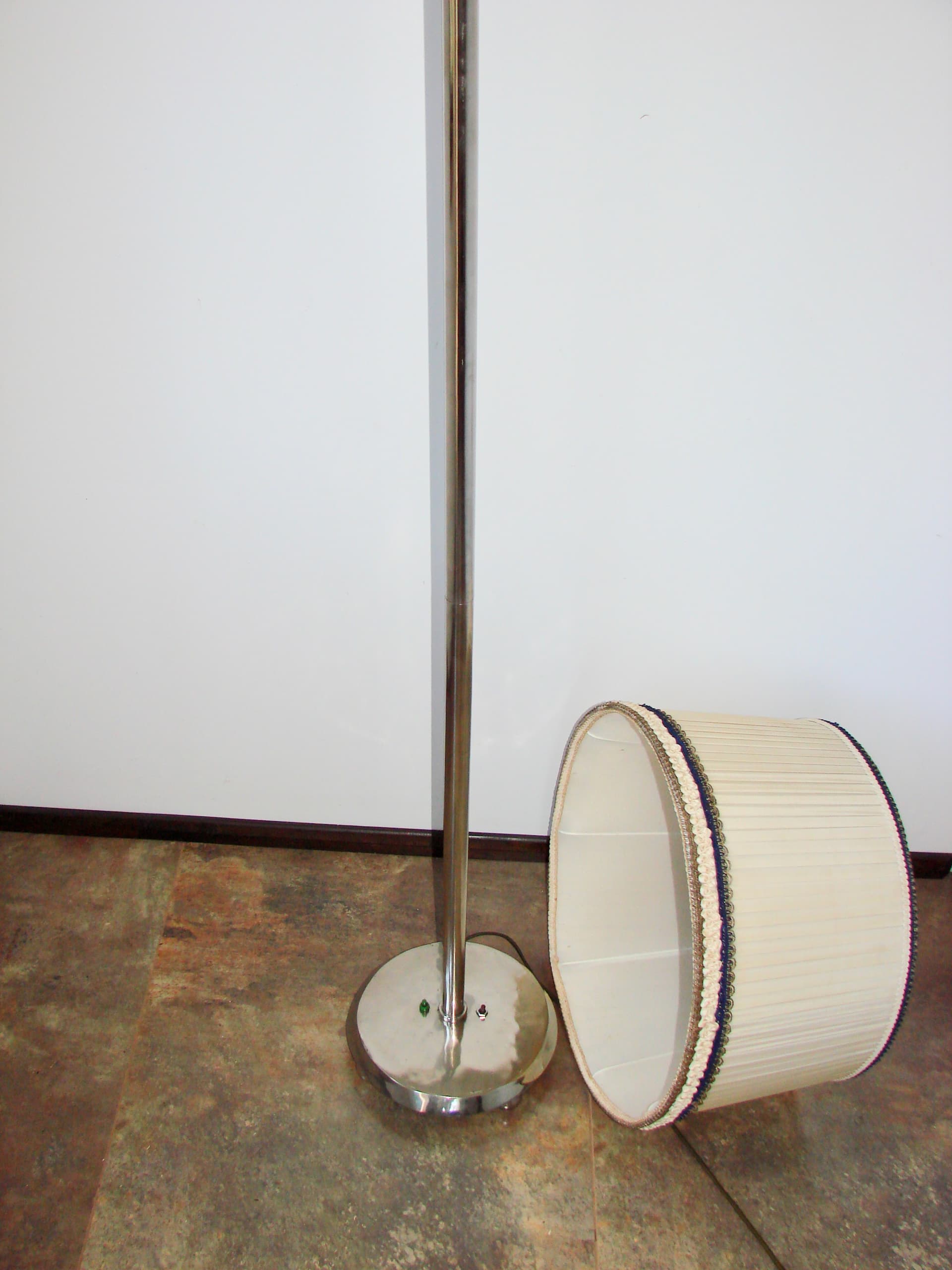 Lampa podłogowa Art Deco, niklowana stal, tkanina, lata 30. - 388055