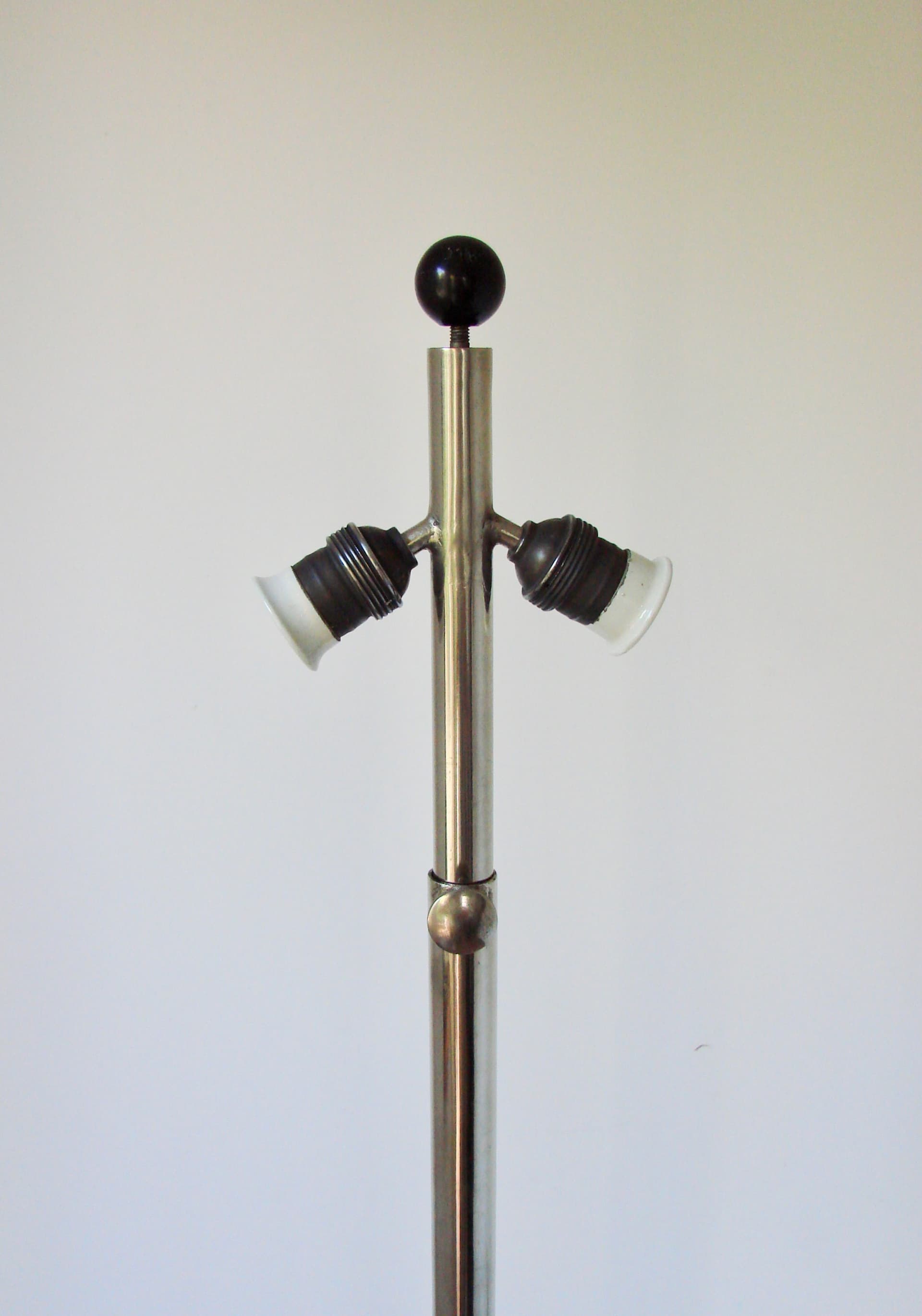 Lampa podłogowa Art Deco, niklowana stal, tkanina, lata 30. - 388053