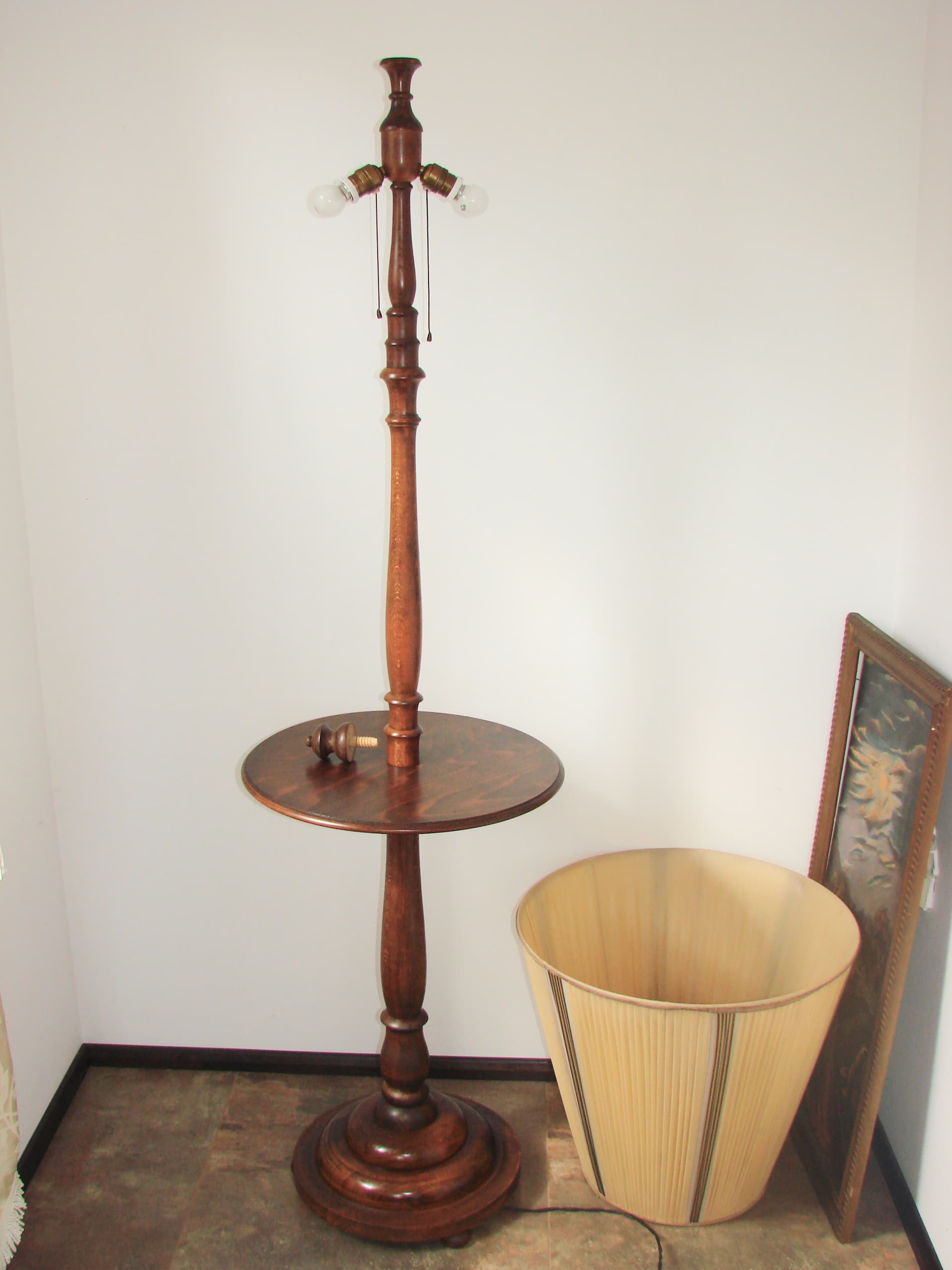 Lampa podłogowa ze stolikiem Modern, drewno brązowy, lata 40. - 388063
