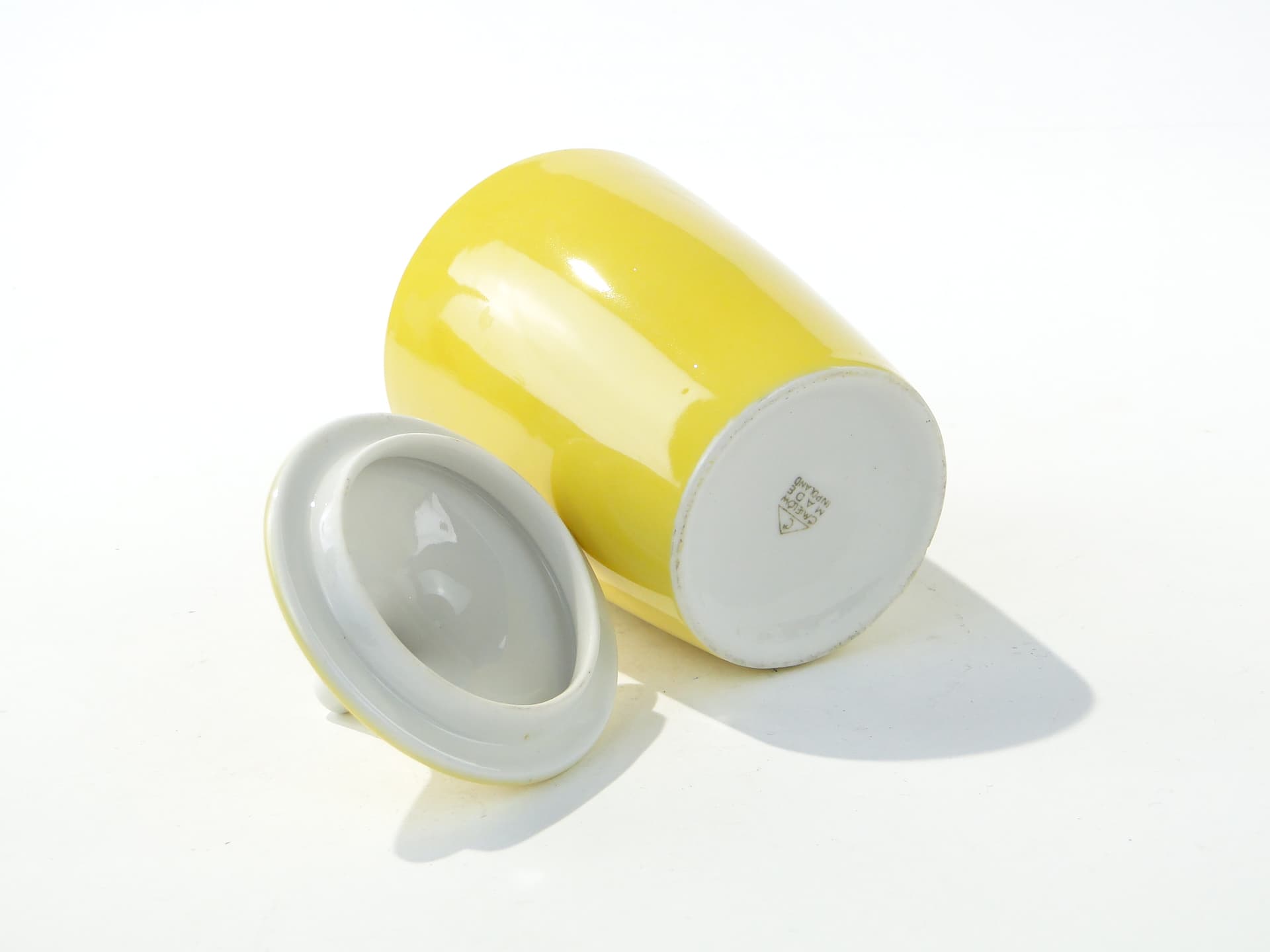 Sugar Bowl Goplana, yellow white porcelain, by W. Potacki, Ćmielów, Poland, 1950s - 388096