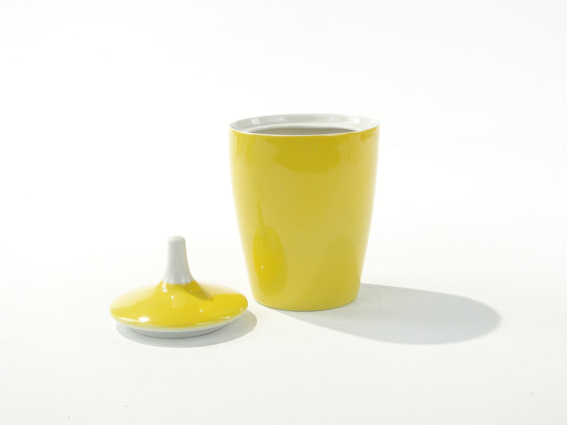 Sugar Bowl Goplana, yellow white porcelain, by W. Potacki, Ćmielów, Poland, 1950s - 388095