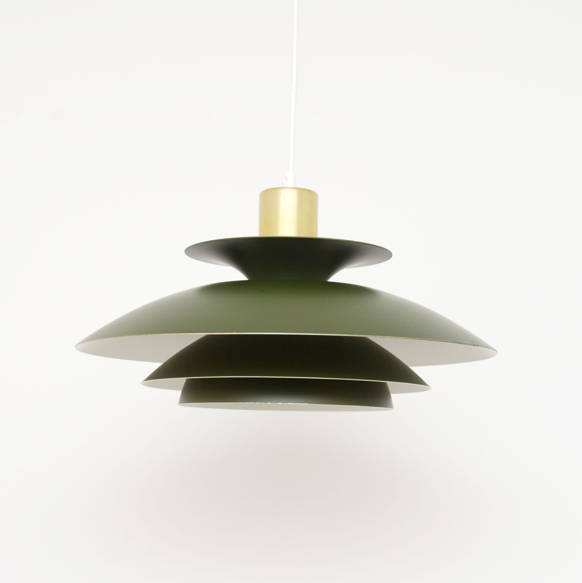 Lampa wisząca, zielony metal, mosiądz złoty, Dania, lata 70. - 388156