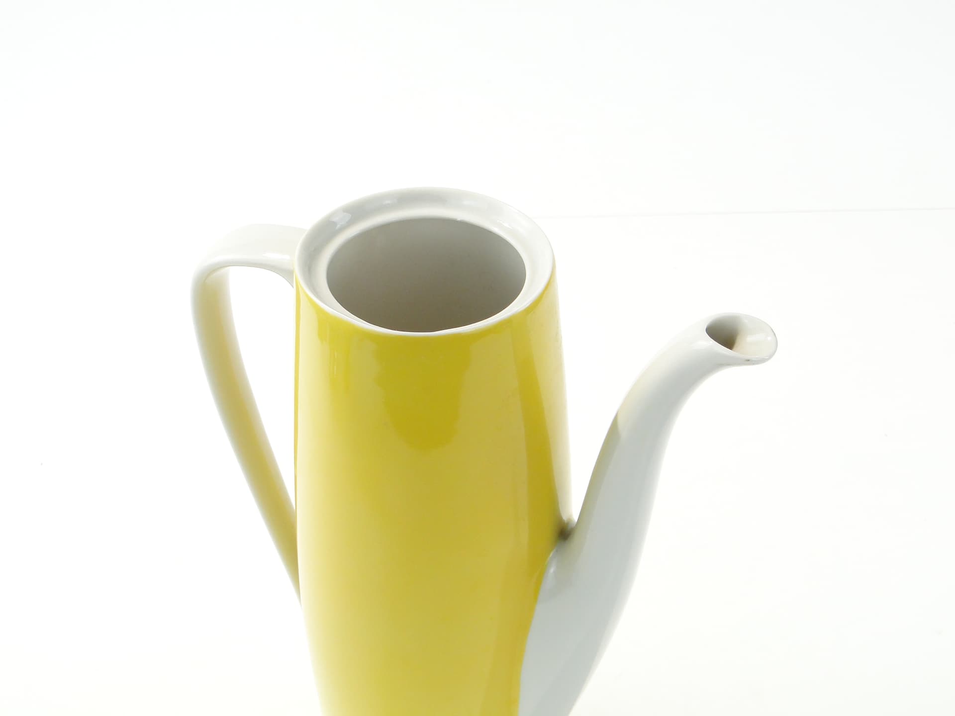 Coffee pot Goplana, yellow white porcelain, by W. Potacki, Ćmielów, Poland, 1950s. - 388187
