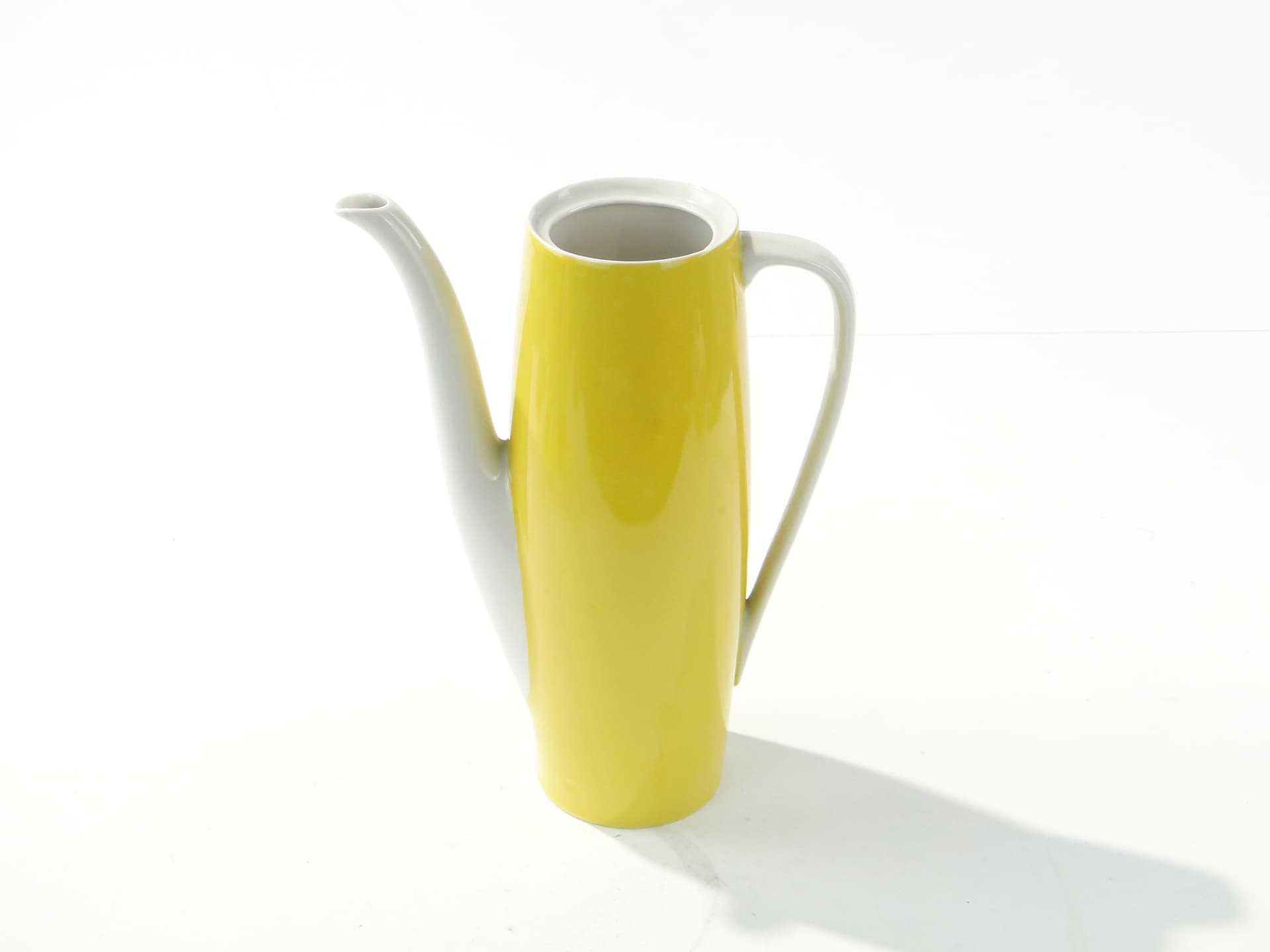 Coffee pot Goplana, yellow white porcelain, by W. Potacki, Ćmielów, Poland, 1950s. - 388184