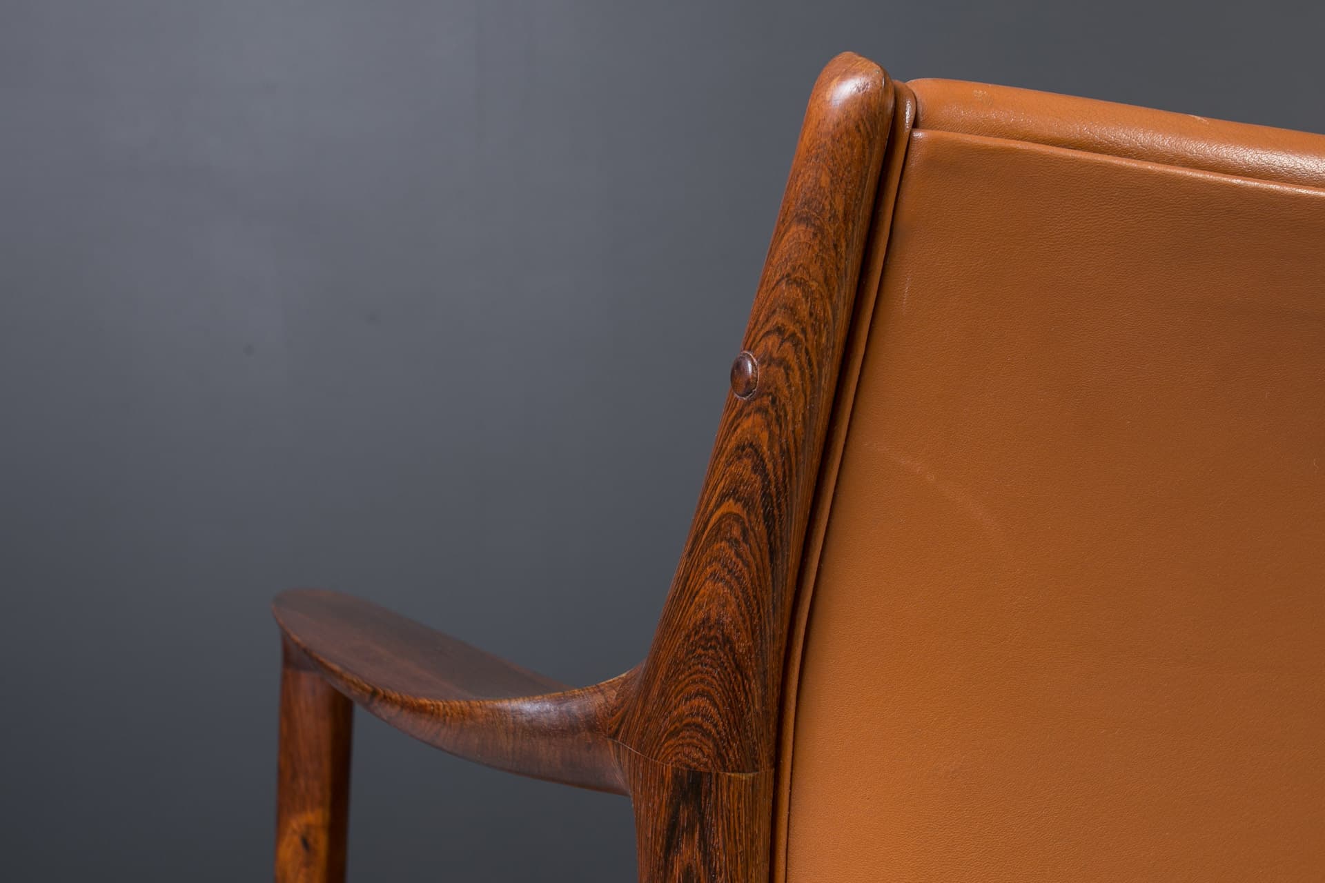 Set of four chairs Elton, cognac leather, dark brown rosewood, by T. Afdal, Norway, 1960s. - 3373