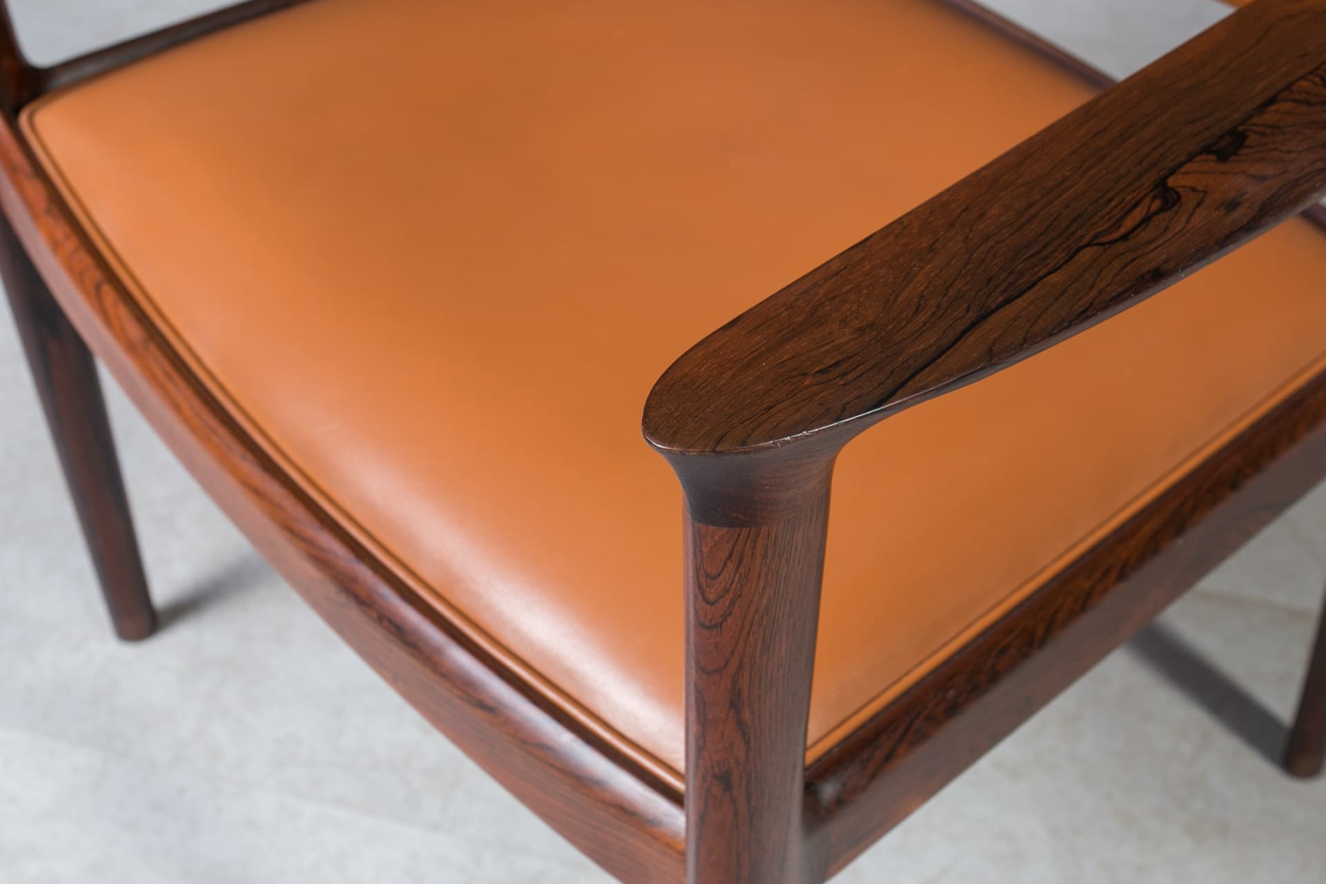 Set of four chairs Elton, cognac leather, dark brown rosewood, by T. Afdal, Norway, 1960s. - 3375