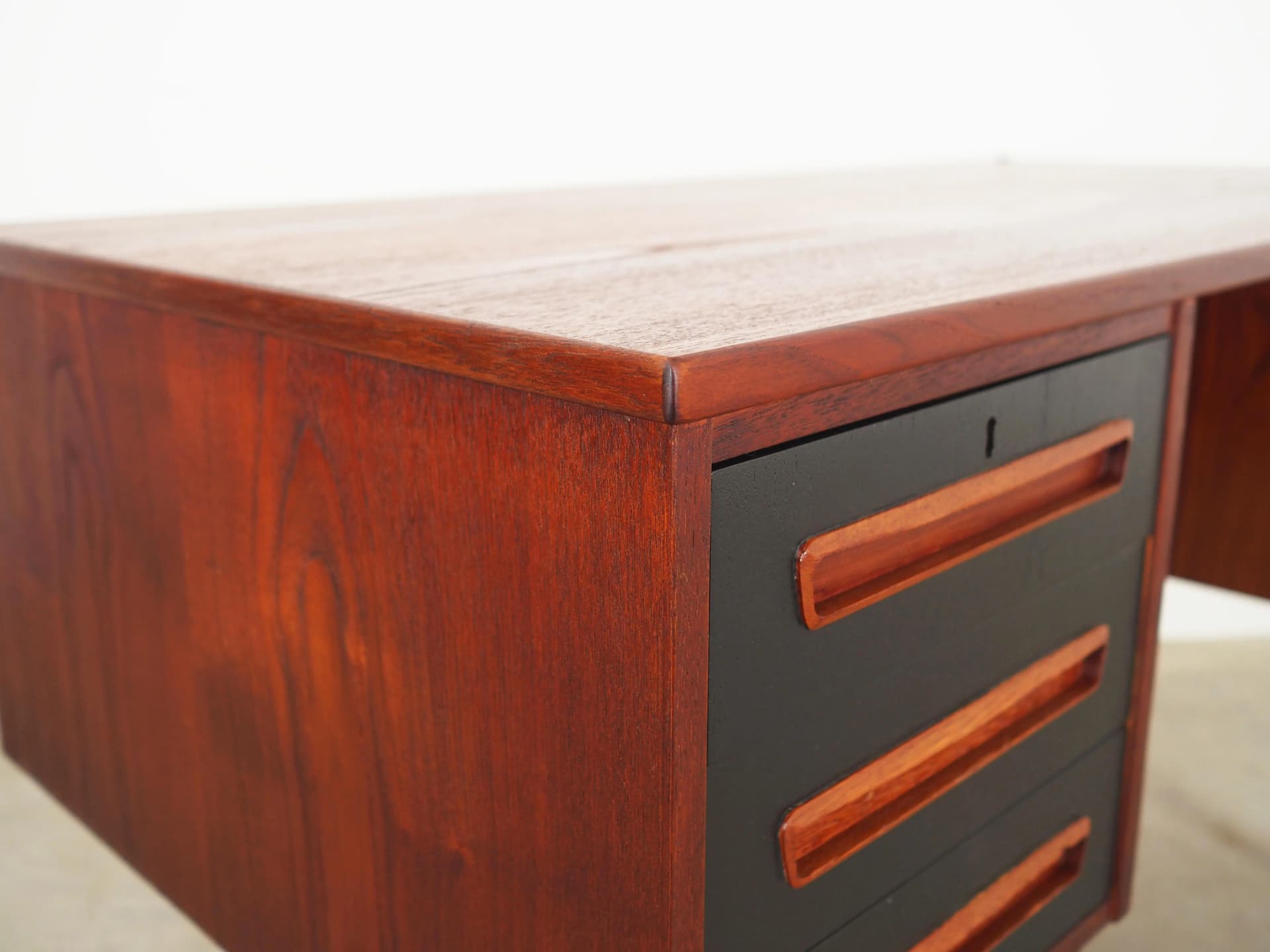 Desk, brown teak, Denmark, 1970s. - 28640