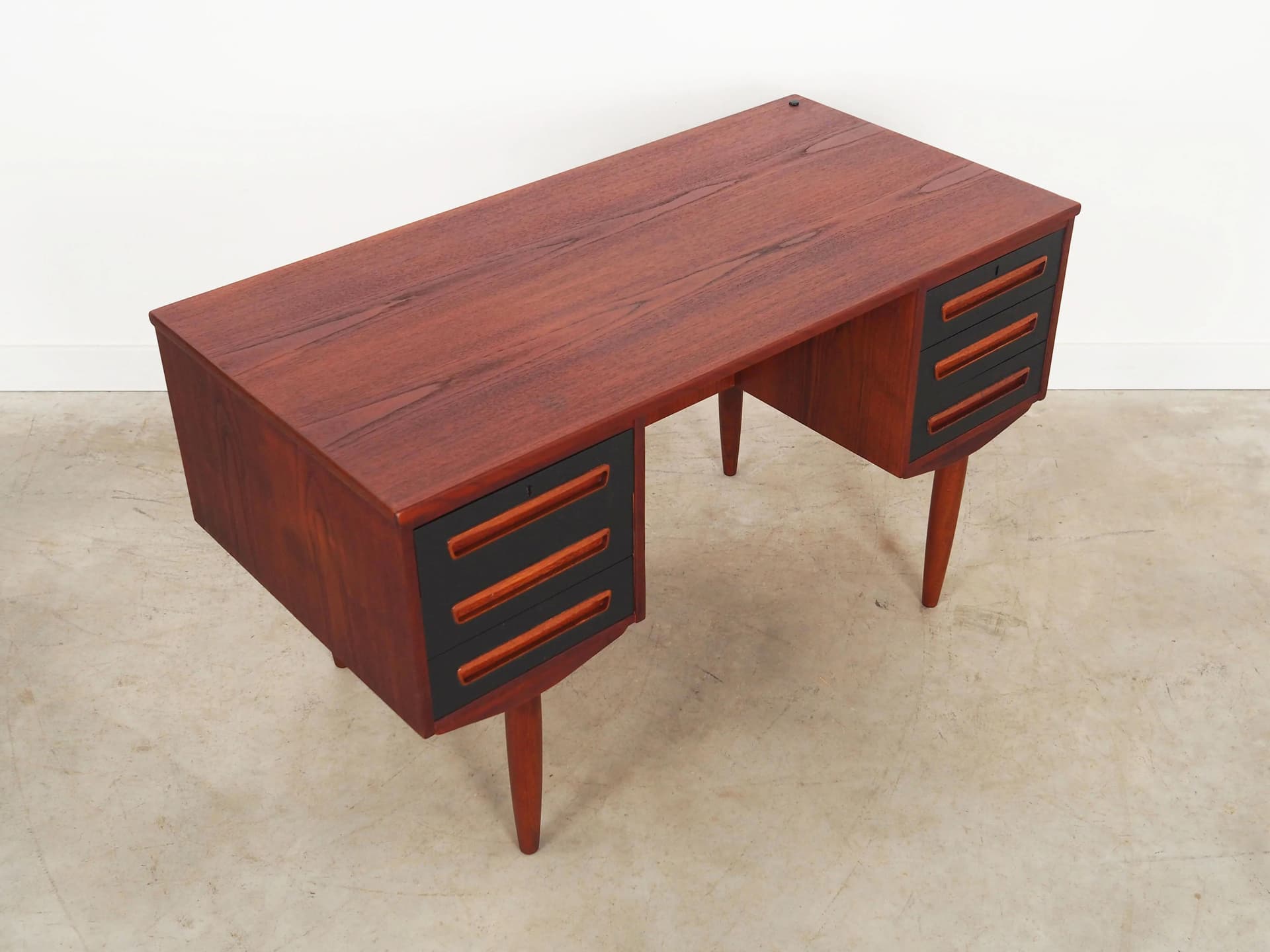 Desk, brown teak, Denmark, 1970s. - 28637