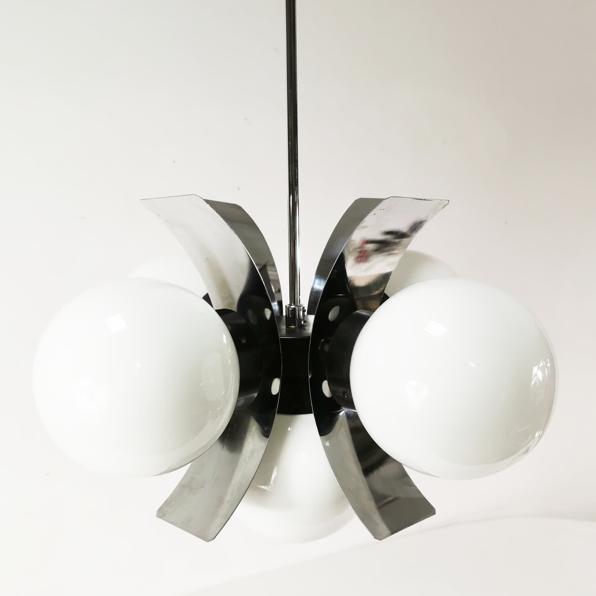 Chandelier Space Age, silver chrome steel, white glass, by J. Hůrka, Napako, Czechoslovakia, 1960s. - 388372