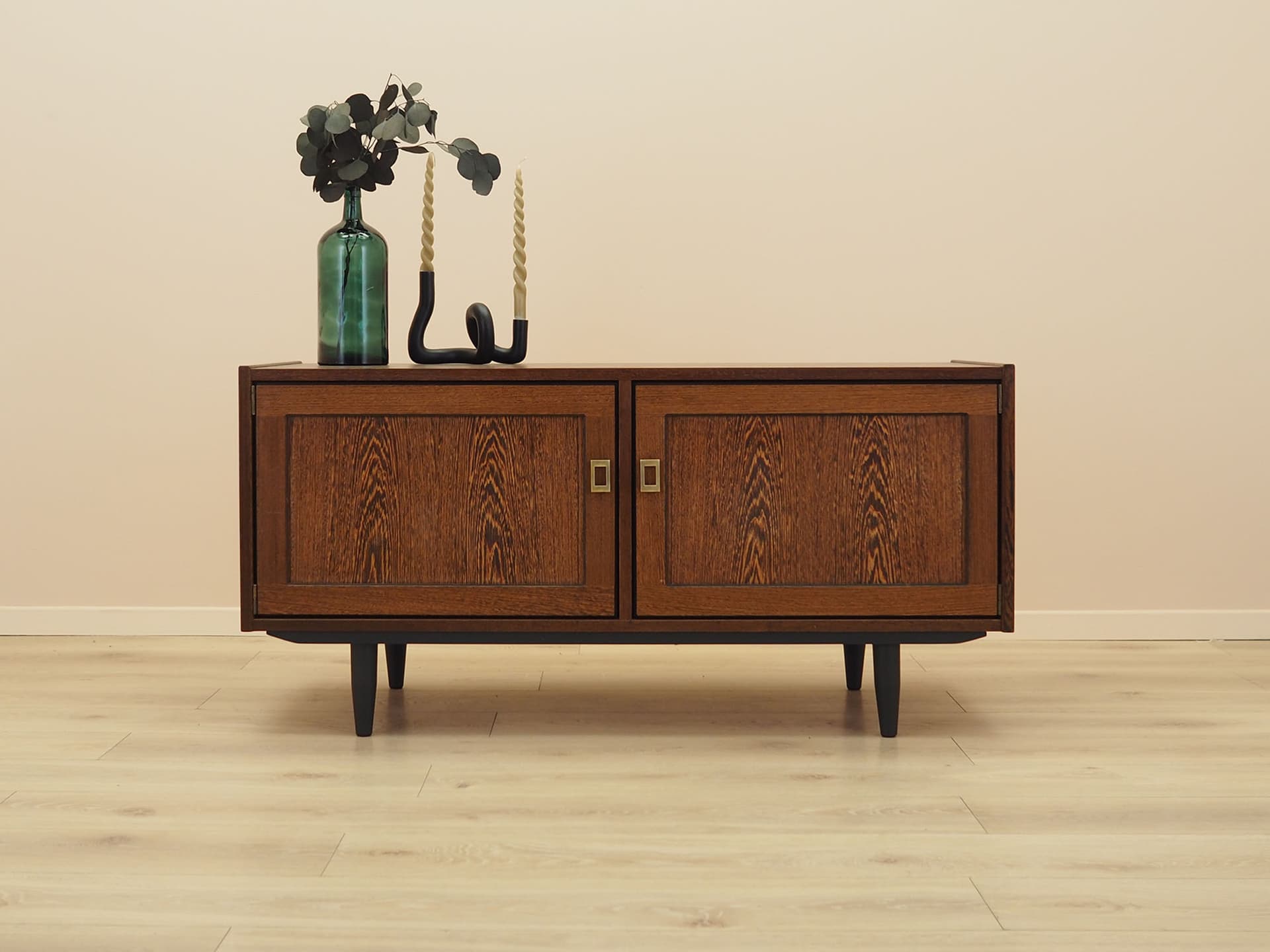 Szafka Danish Modern, dąb brązowy, nogi czarne, Dania, lata 70. - 388397