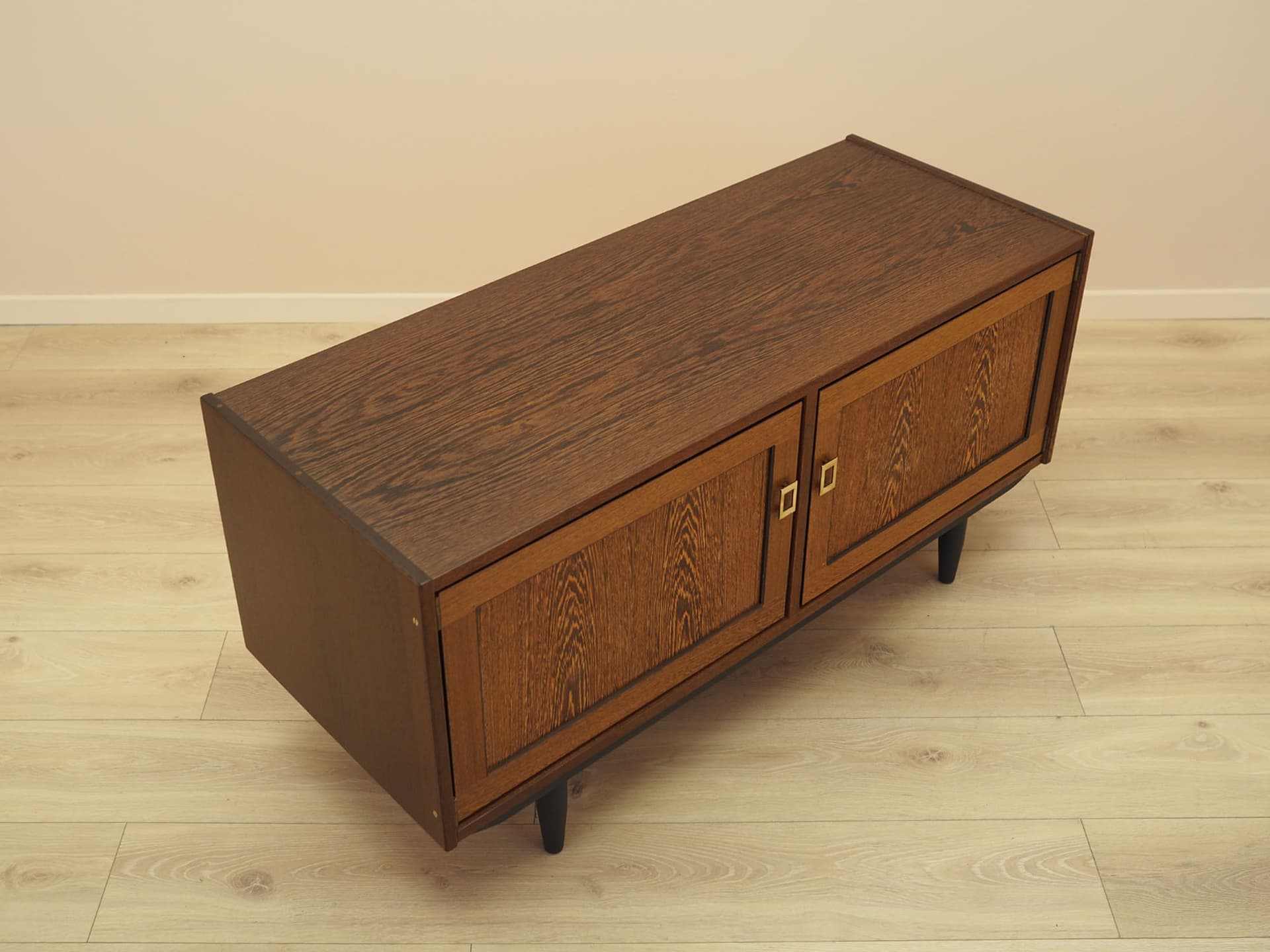 Szafka Danish Modern, dąb brązowy, nogi czarne, Dania, lata 70. - 388401