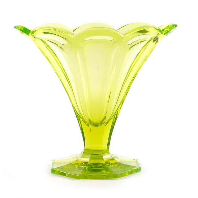 Vase Art Deco, yellow-green crystal, Ludwik Moser & Sohne, 1930s - DIMENSION