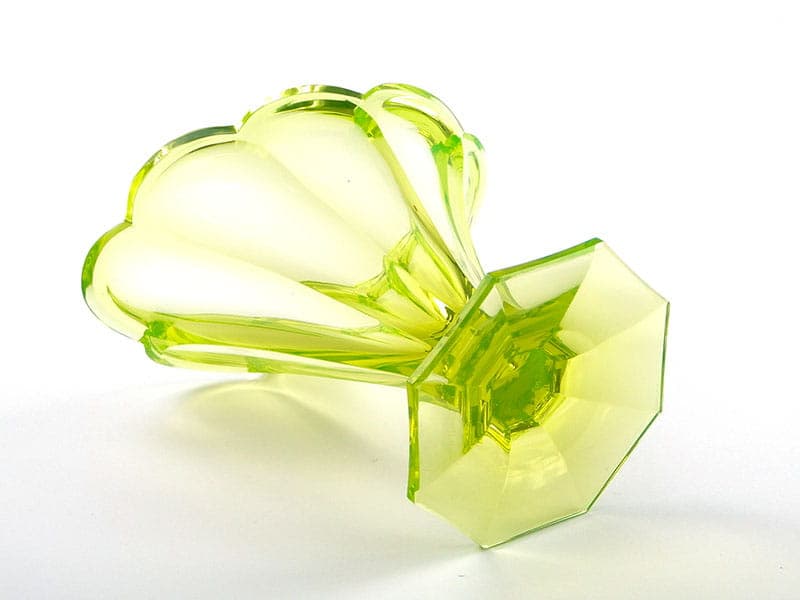 Vase Art Deco, yellow-green crystal, Ludwik Moser & Sohne, 1930s - 388582