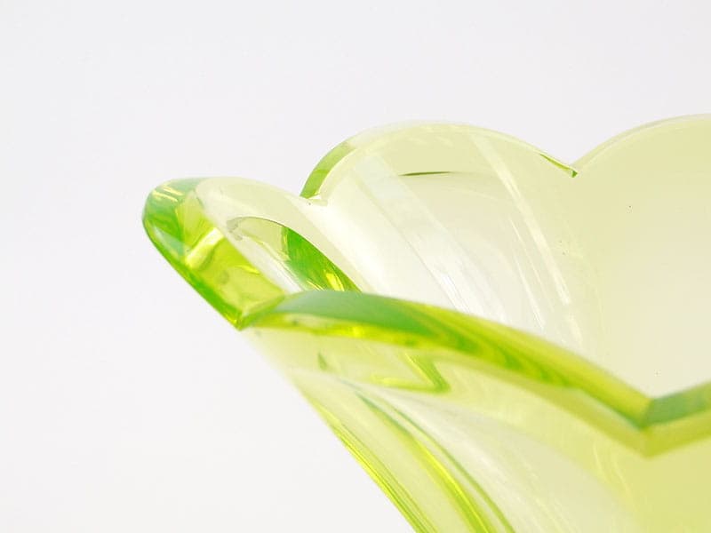 Vase Art Deco, yellow-green crystal, Ludwik Moser & Sohne, 1930s - 388589