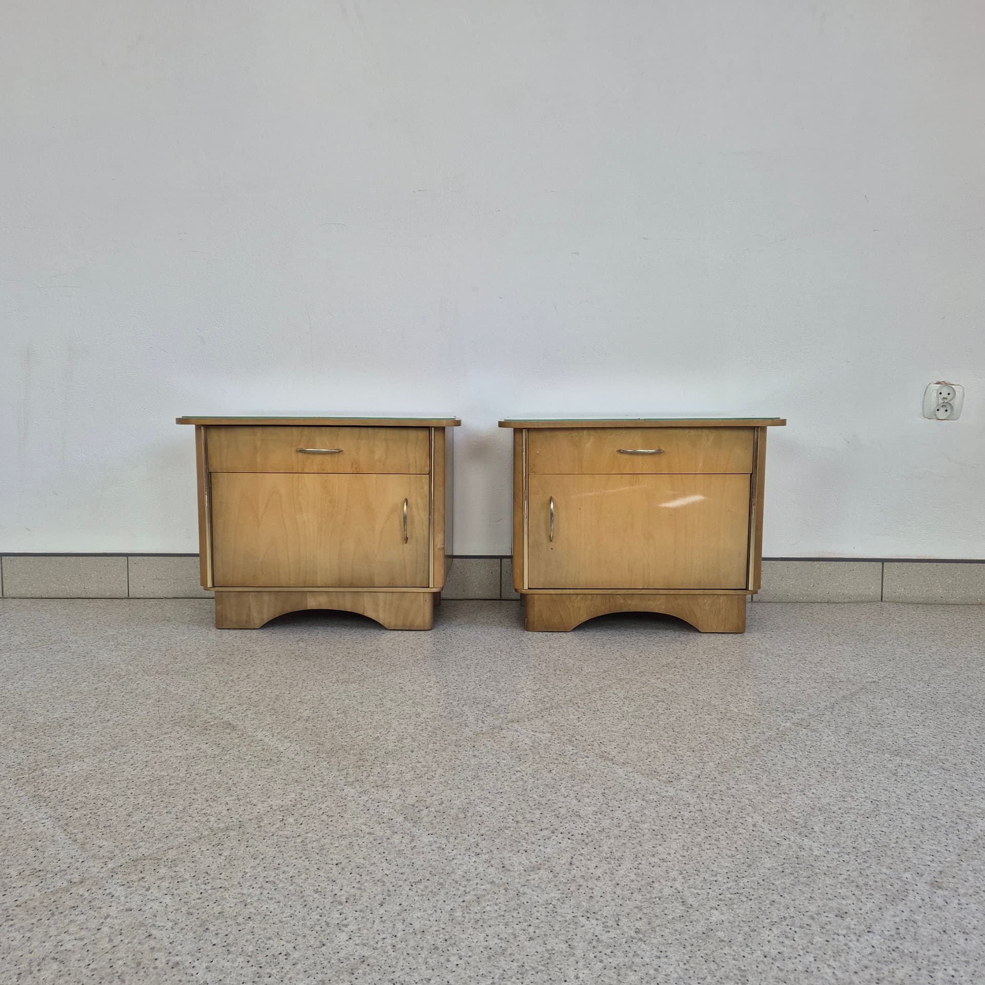 Pair of bedside cabinets, brown veneer, glass, silver metal, Germany, 1960s. - 388614
