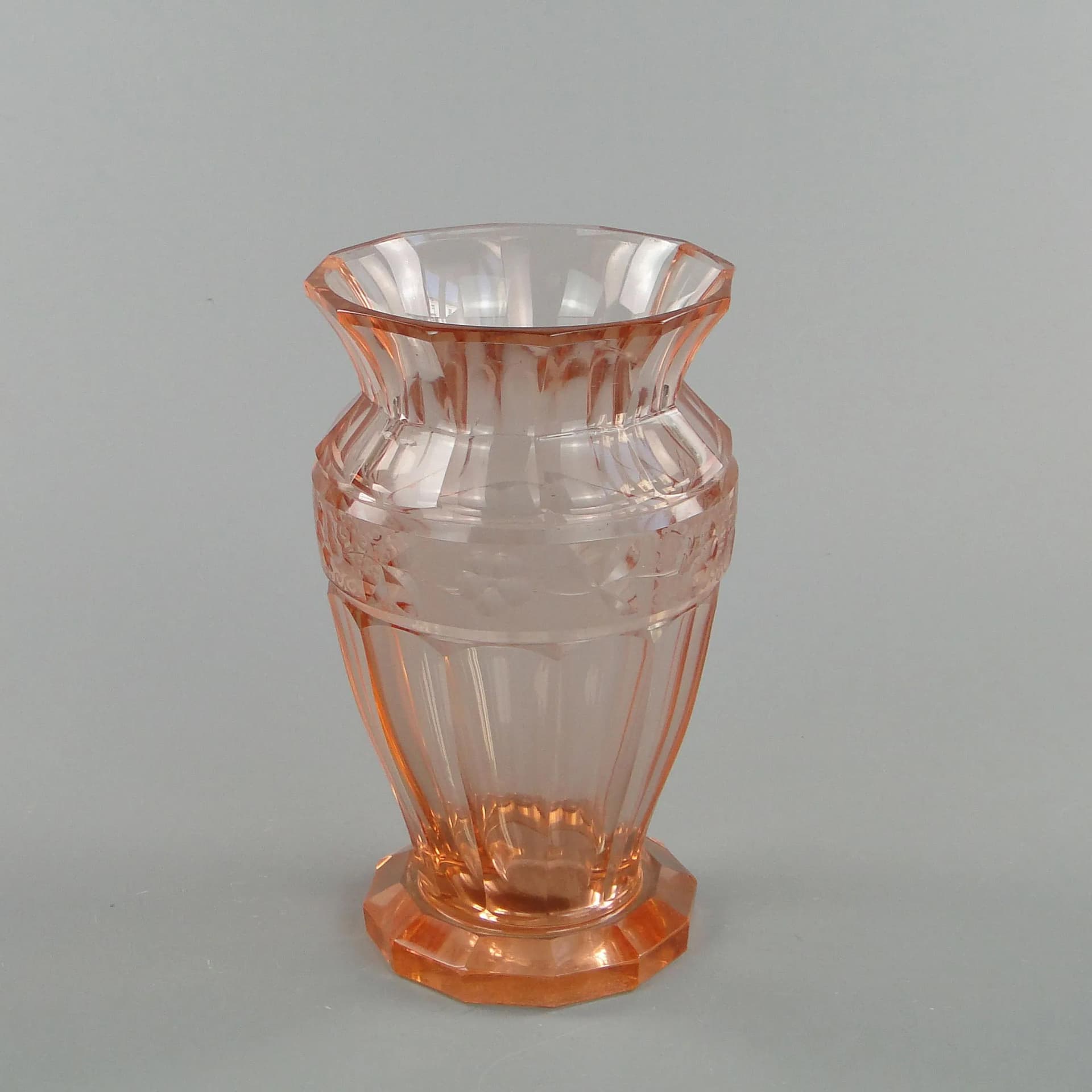 Vase Rosaline, pink clear crystal, Moser, Czechia, 1920s. - 388629